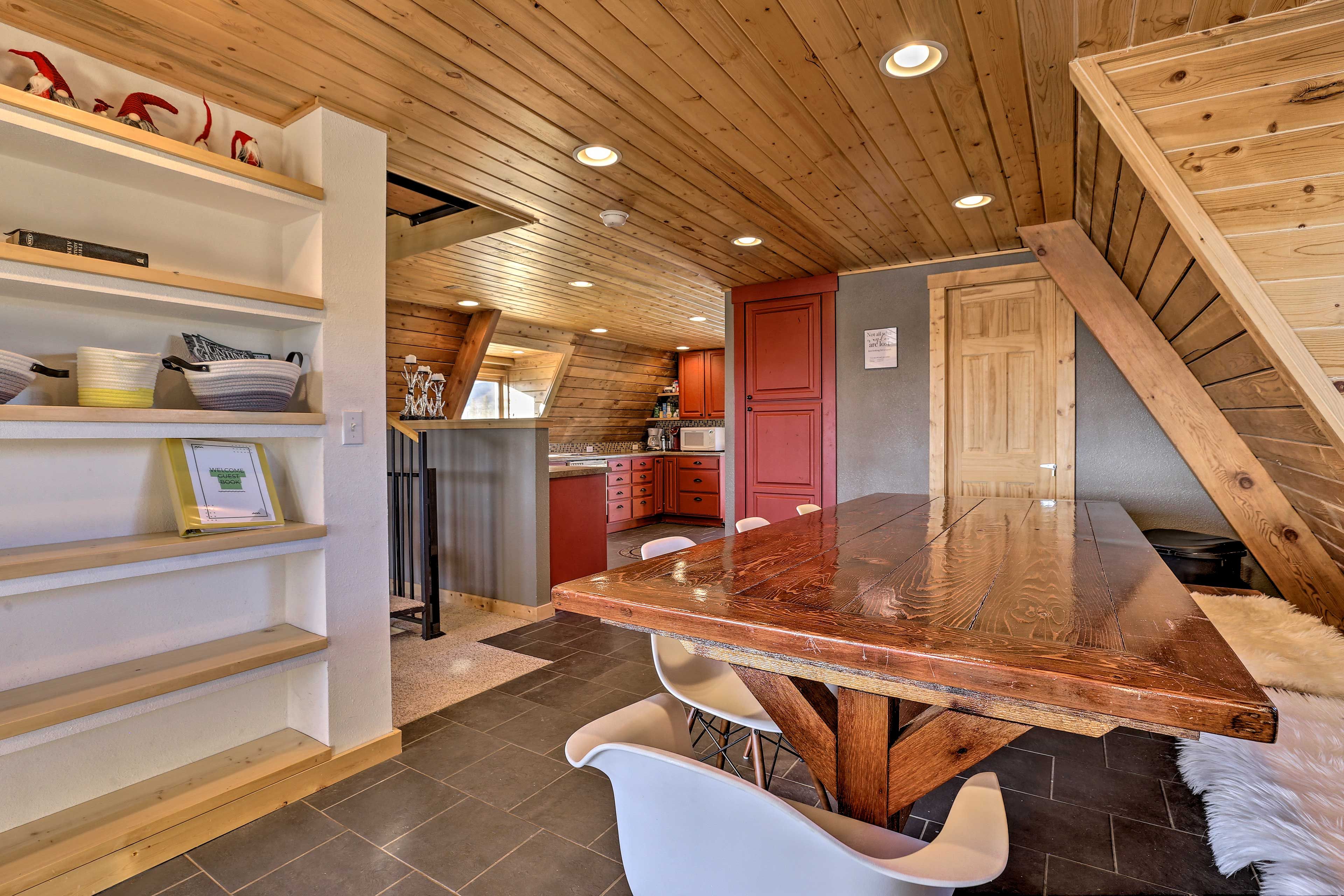 There's plenty of seating for your group to savor meals together.