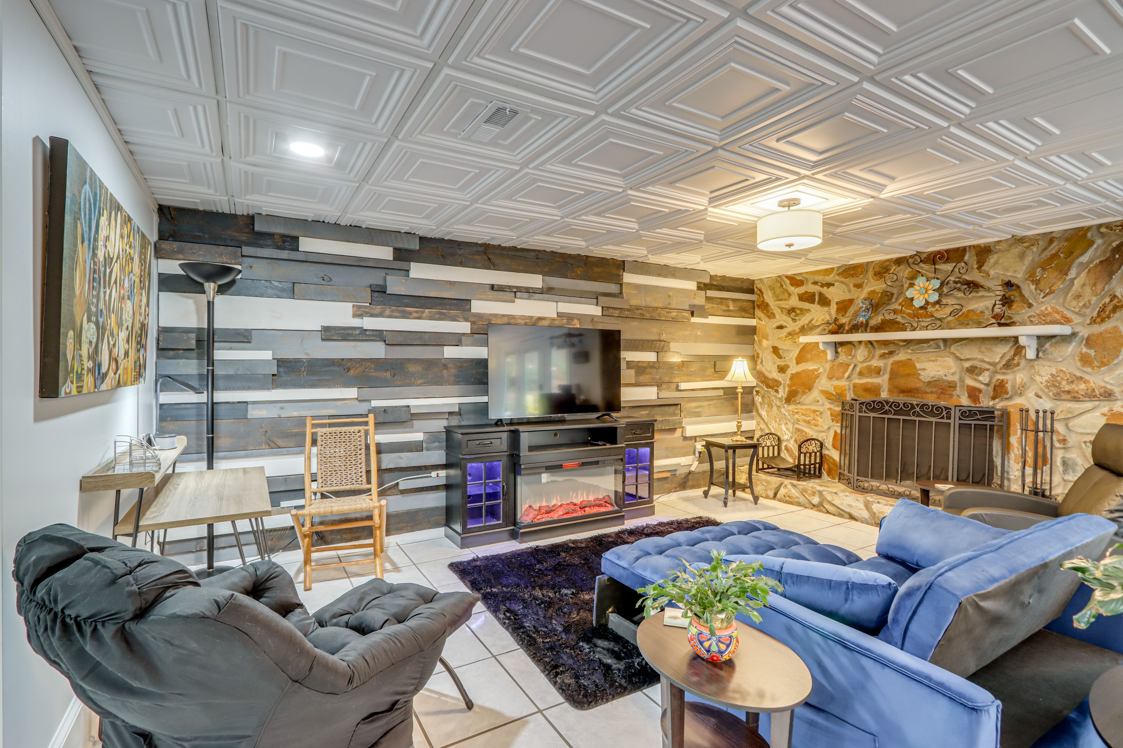 Living Area | Single-Story Unit