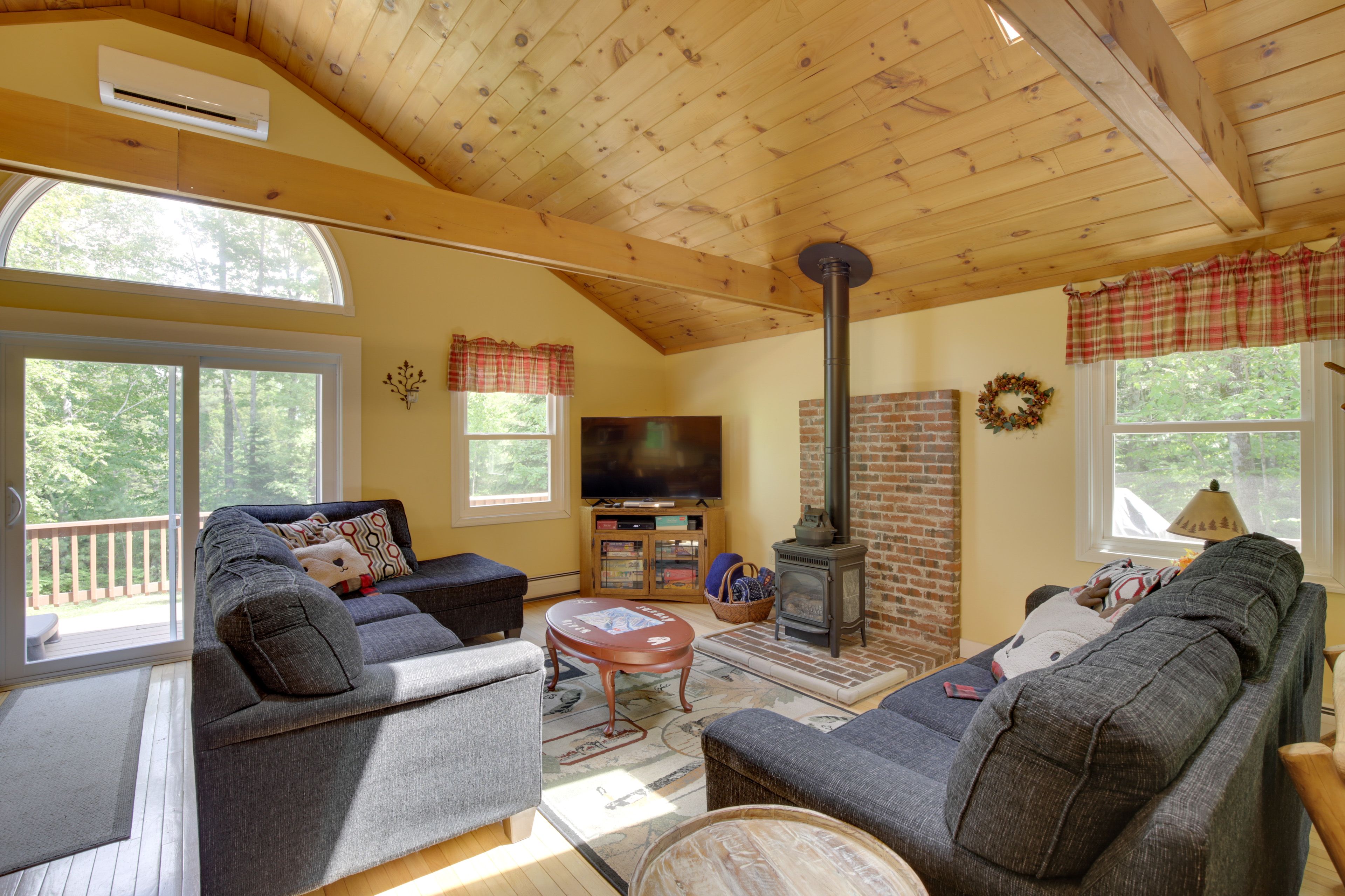 Bethel Vacation Rental | 5BR | 2.5BA | 2,042 Sq Ft | Stairs Required
