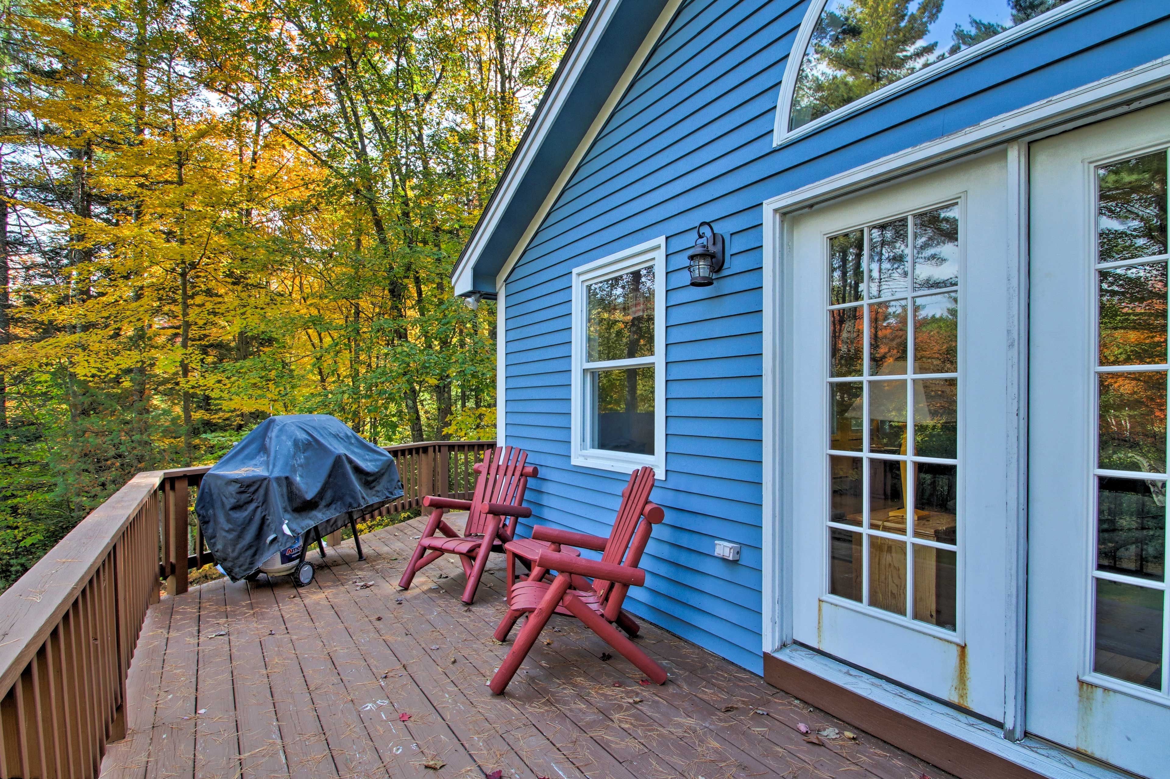Private Deck | Hot Tub | Outdoor Seating | Gas Grill