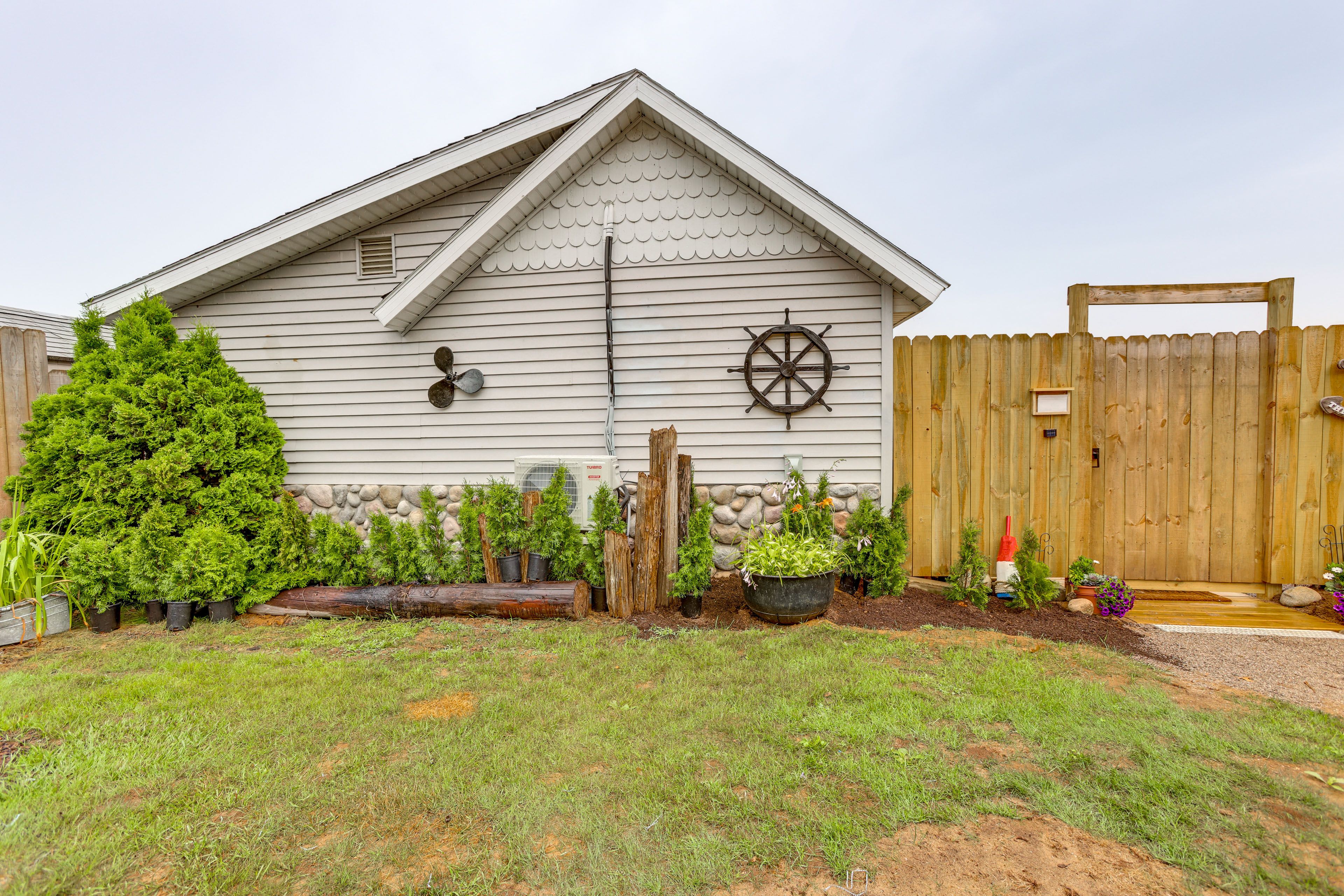 Cottage Exterior | Parking | Driveway (4 Vehicles)