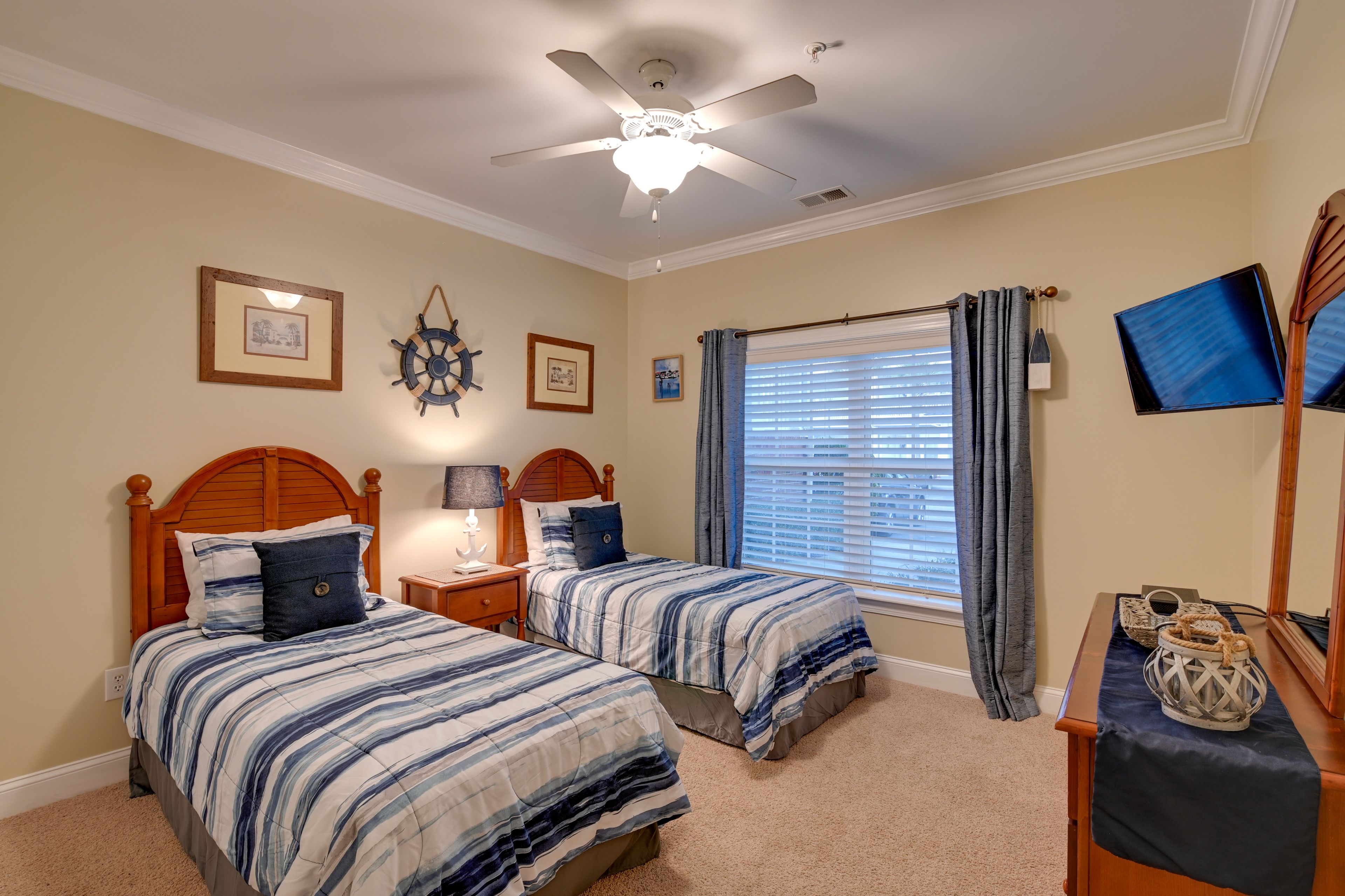 Bedroom 3 | 2 Twin Beds