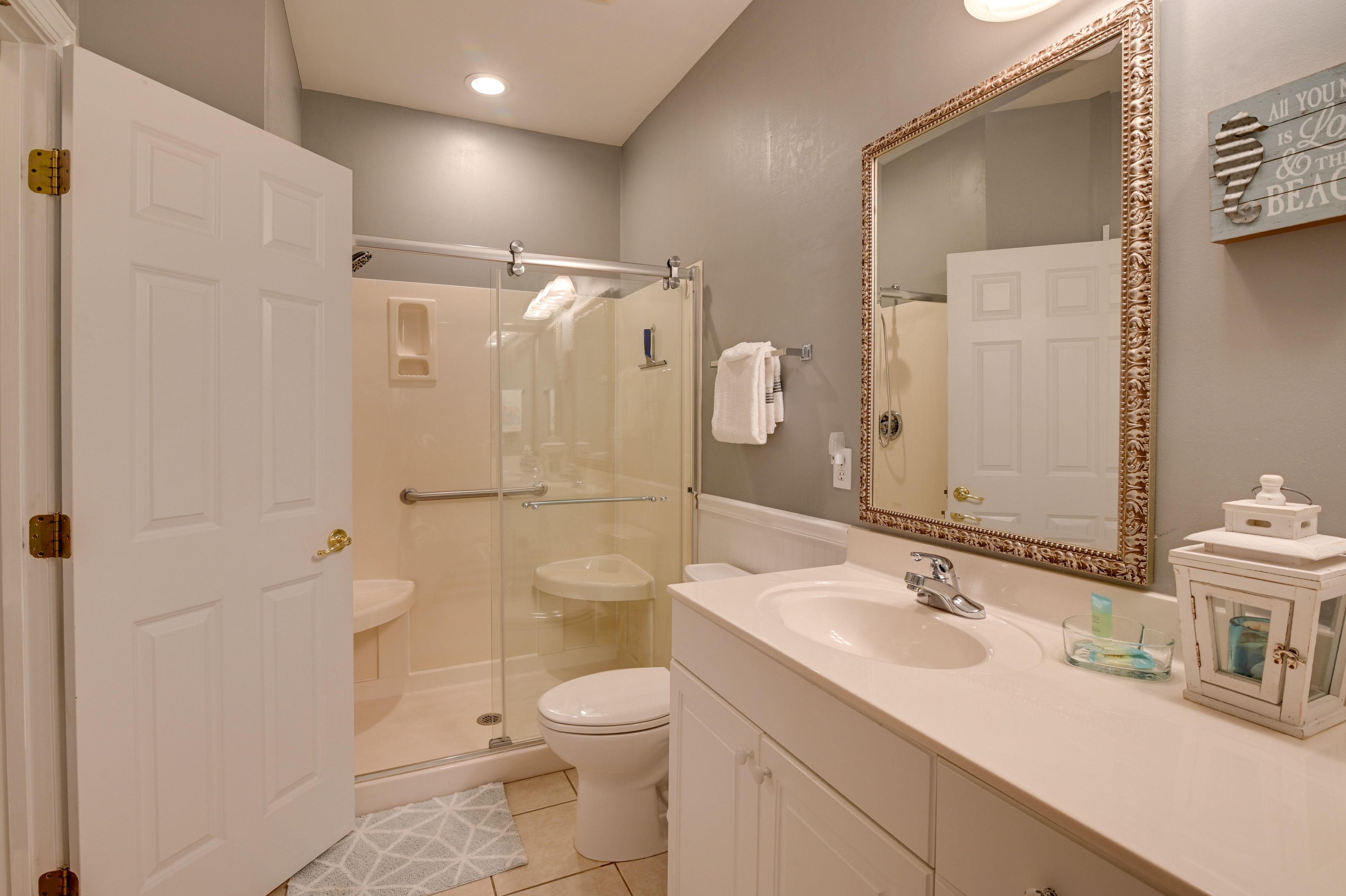 En-Suite Bathroom