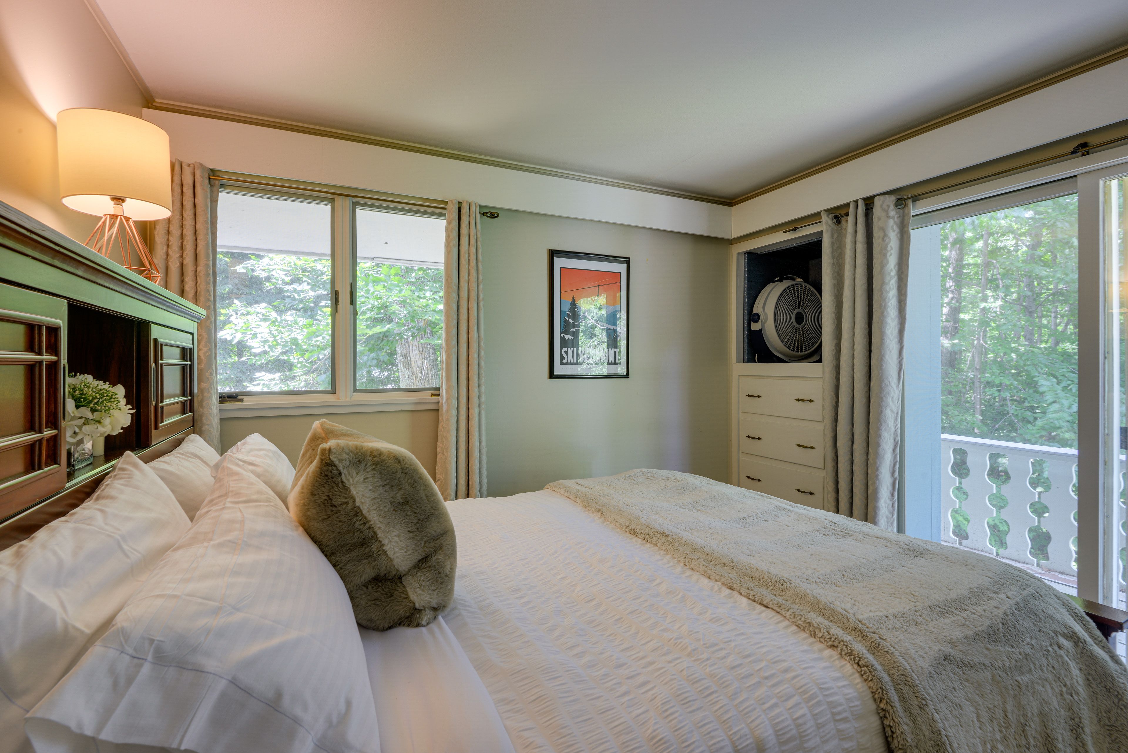 Bedroom 1 | Queen Bed | Access to Balcony | Free WiFi
