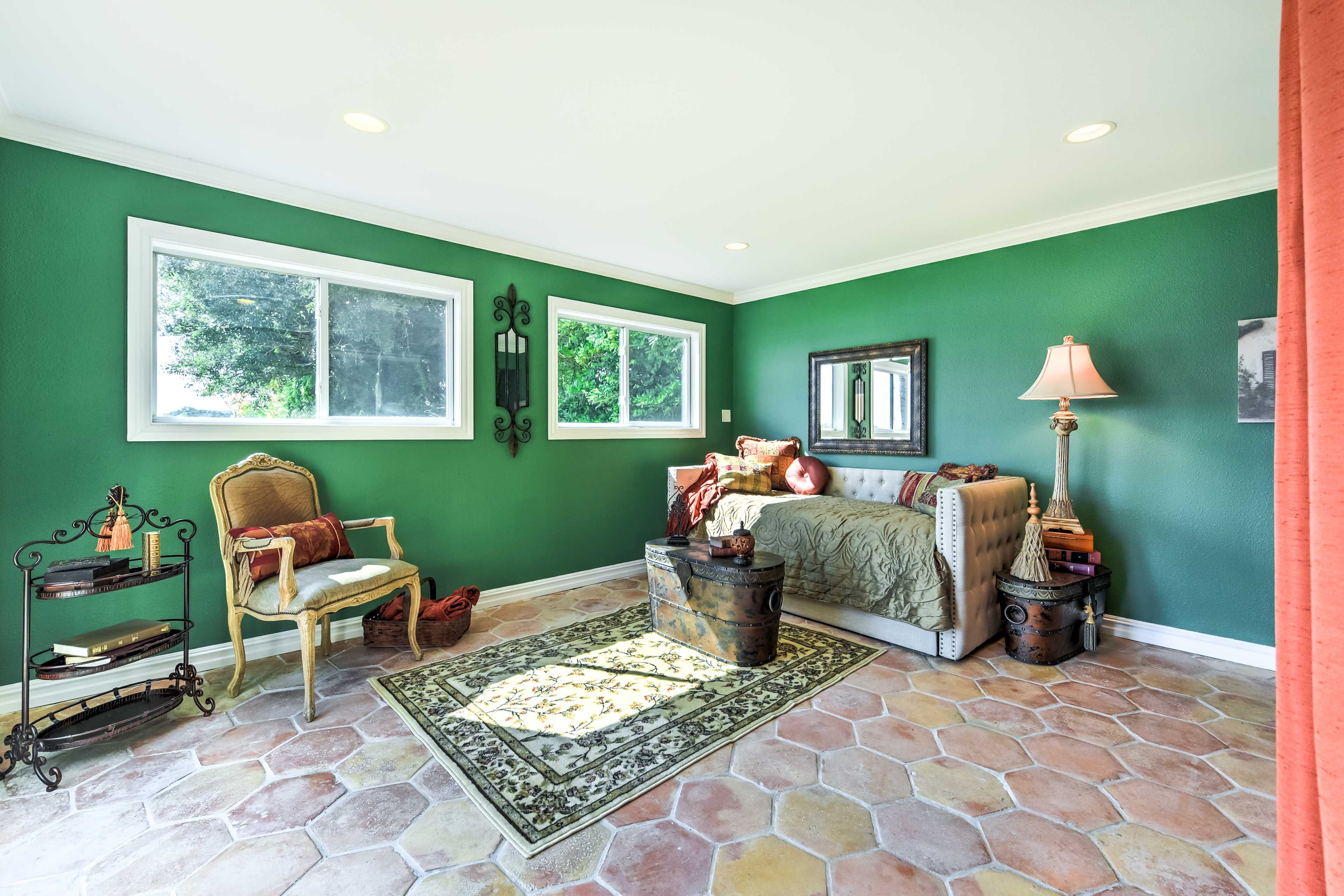 Bedroom 3 | Twin Daybed w/ Twin Trundle