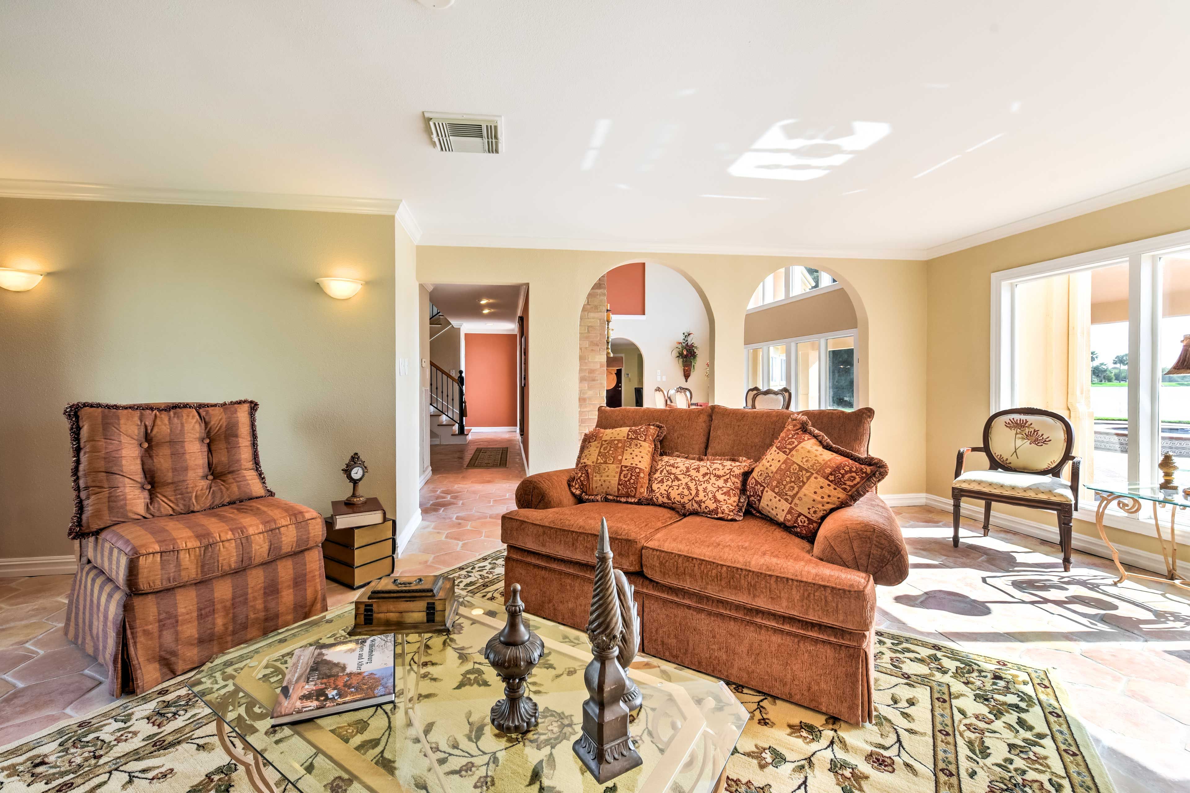 Living Room | Sleeper Sofa