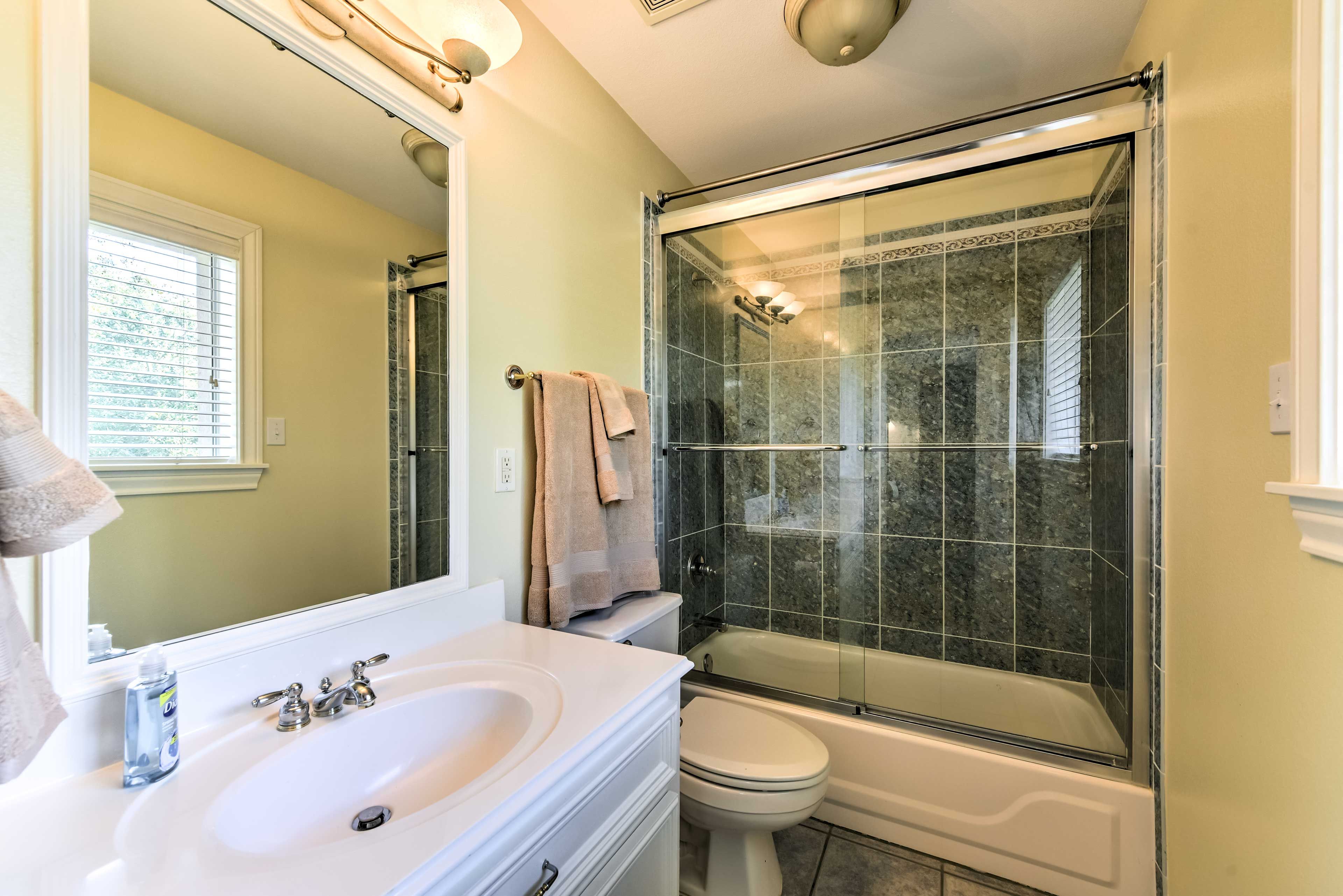 Full Bathroom