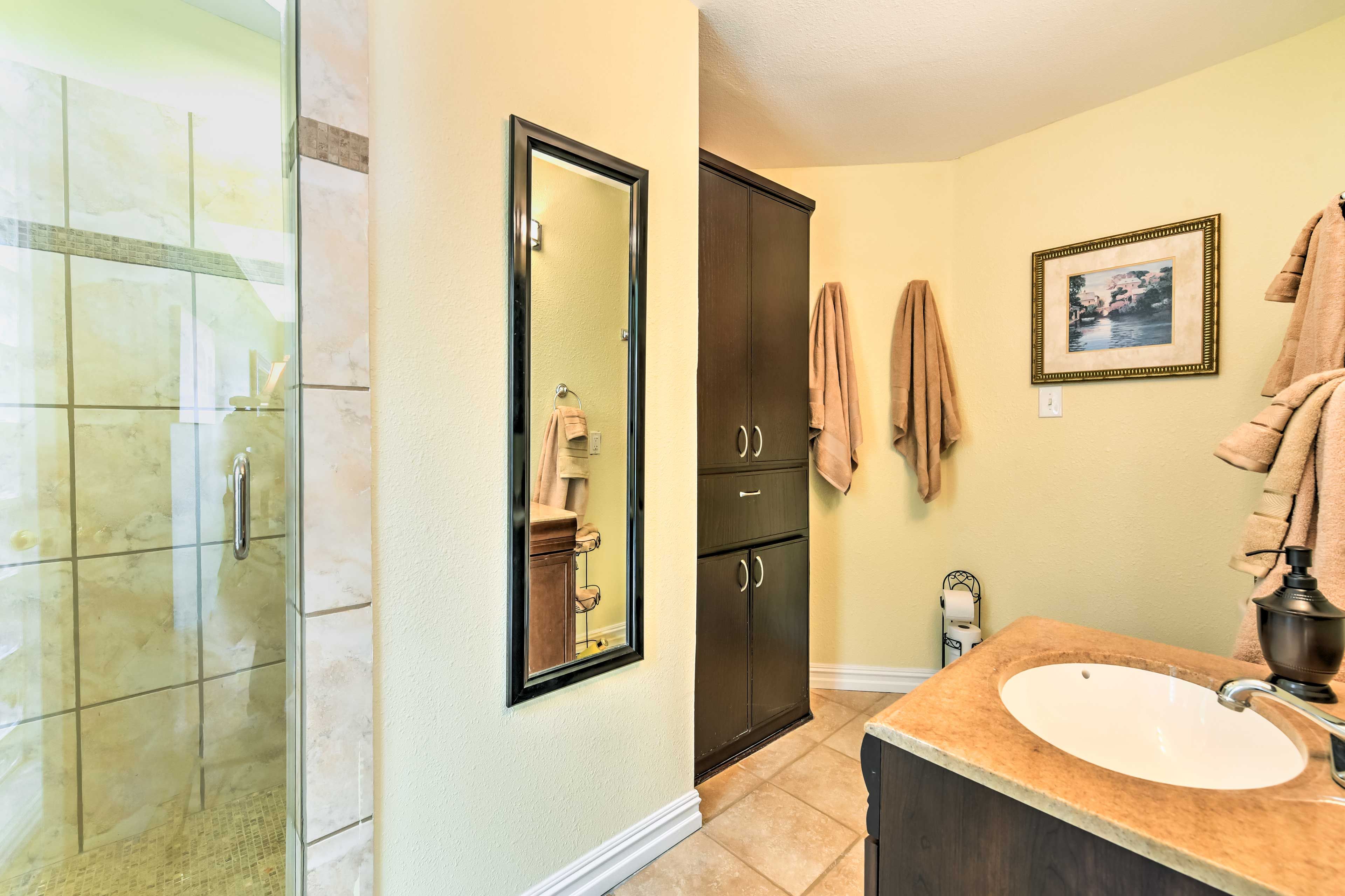 Full Bathroom