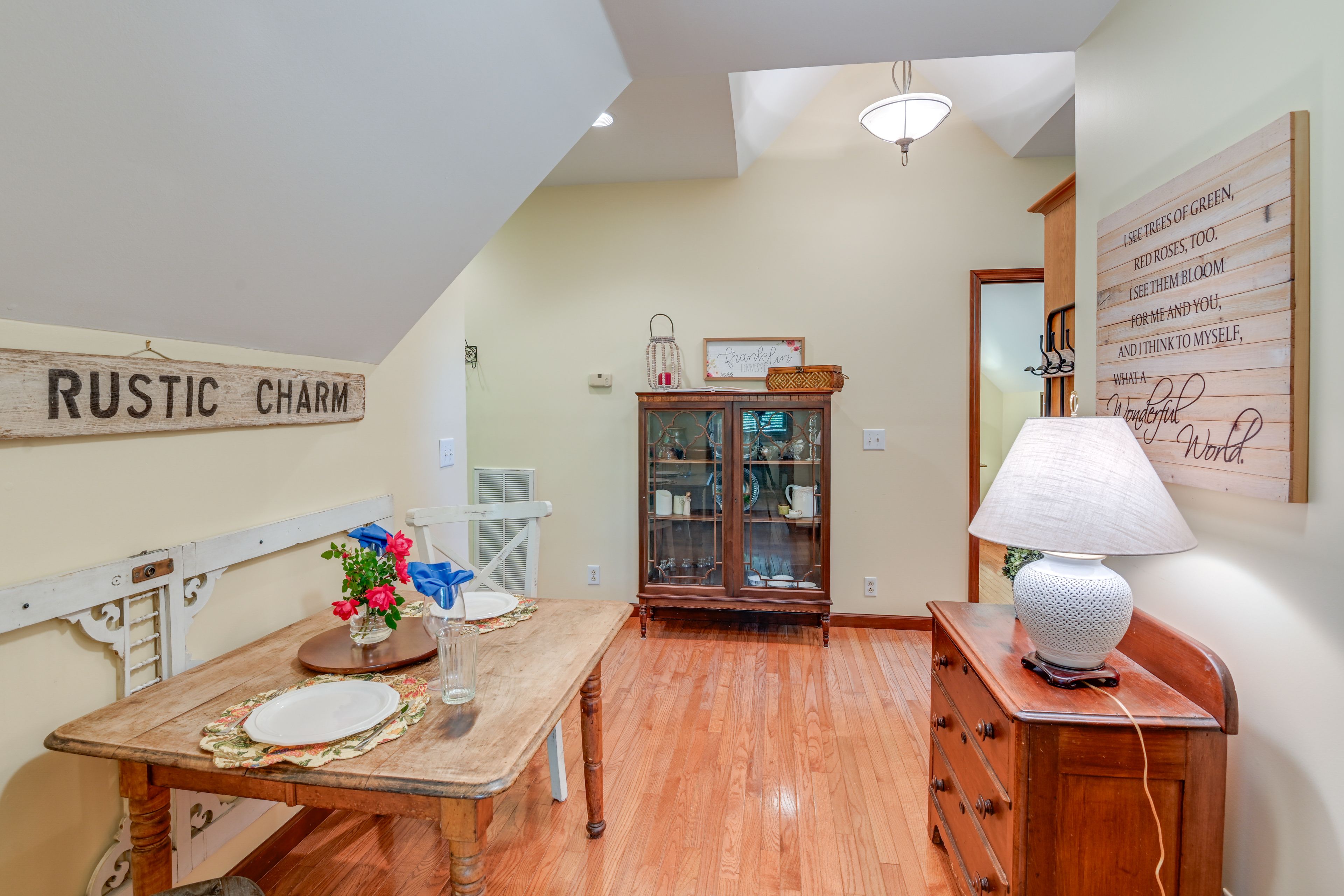 Dining Area | Dishware & Flatware | Central A/C & Heat