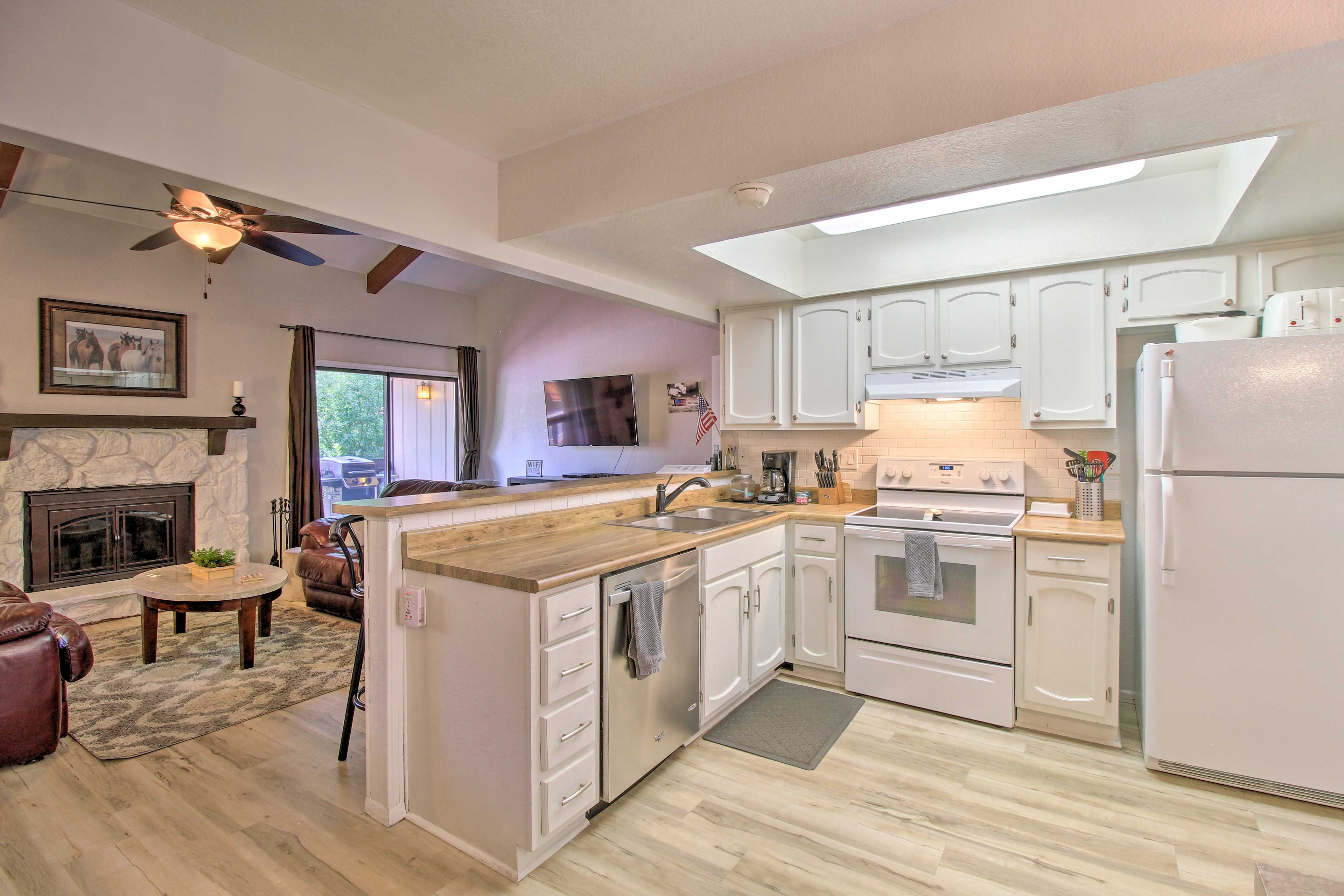 Fully Equipped Kitchen | Drip Coffee Maker | Knife Set