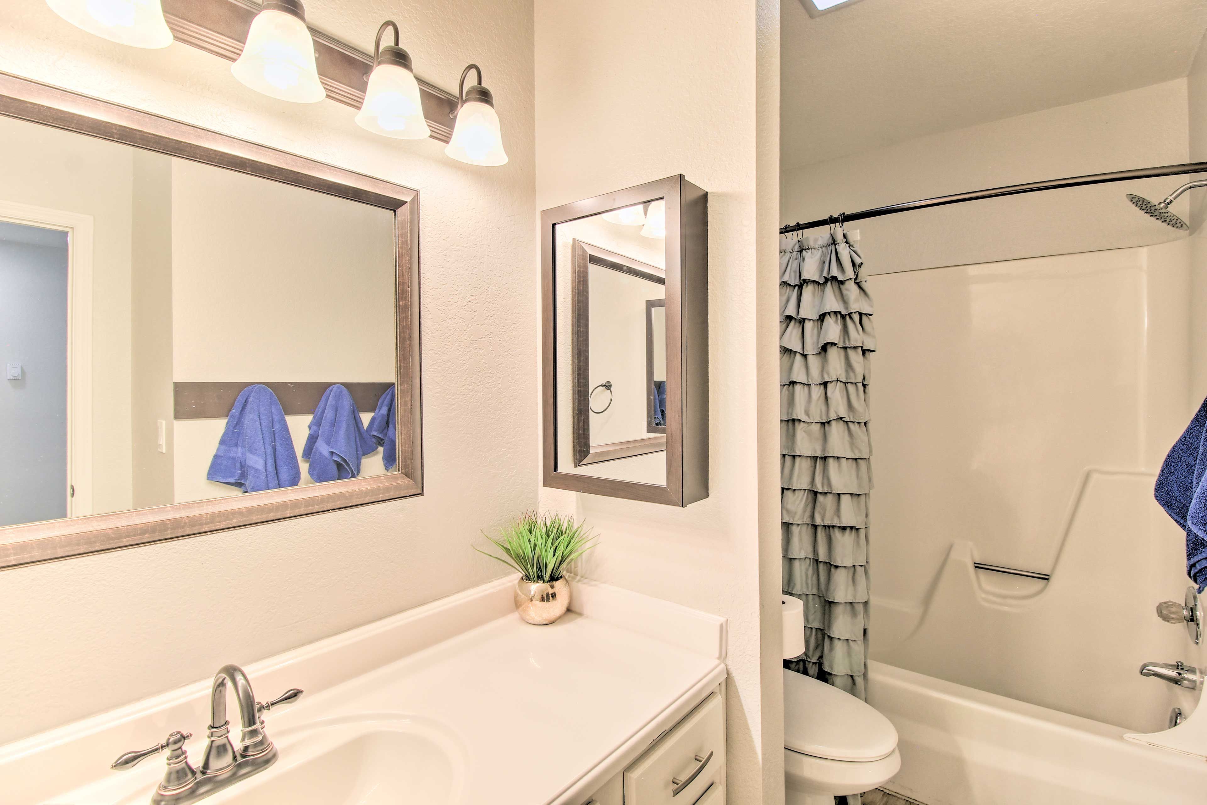 Full Bathroom 1 | Complimentary Toiletries