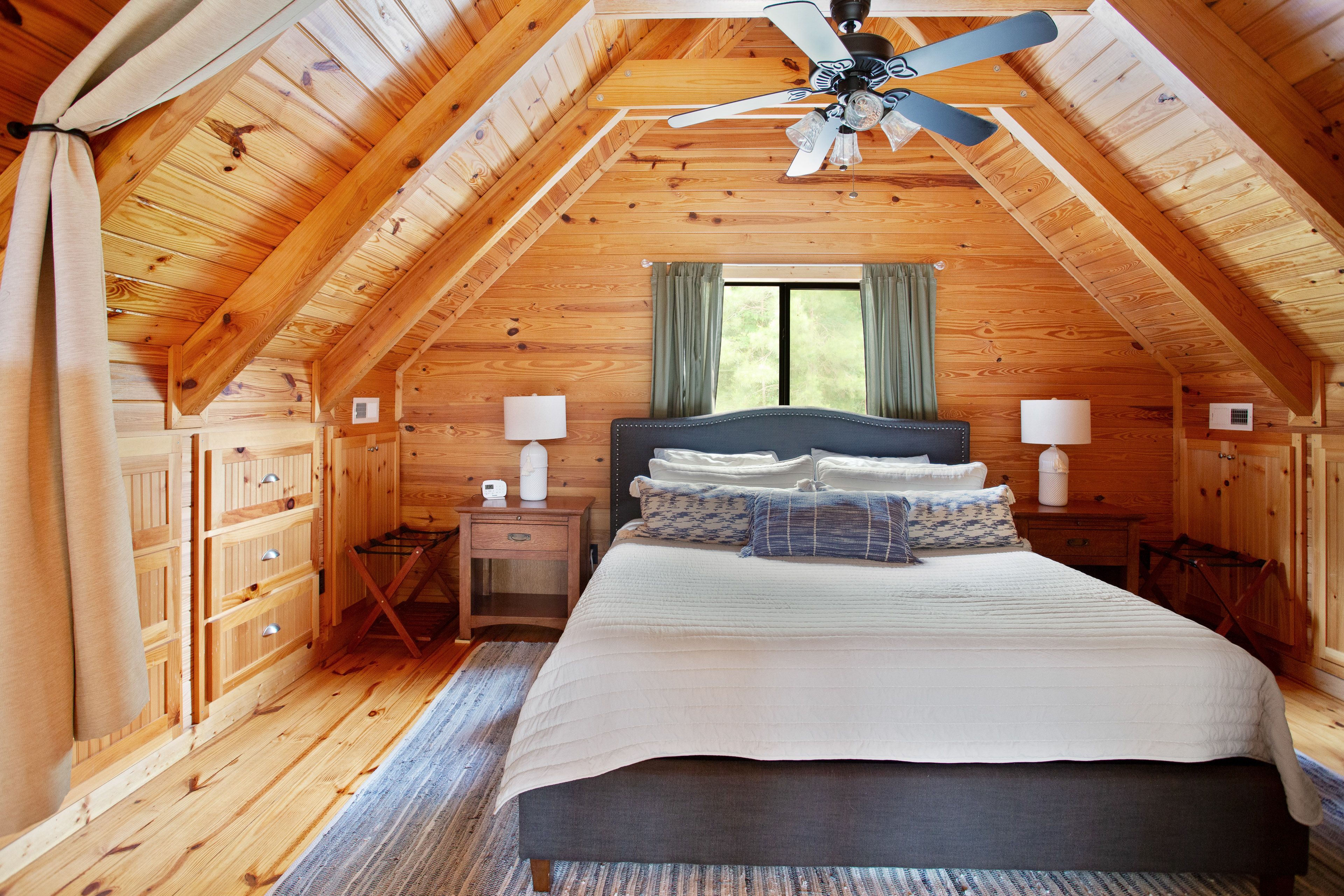 Bedroom 1 (Open Loft) | King Bed | Upper Level