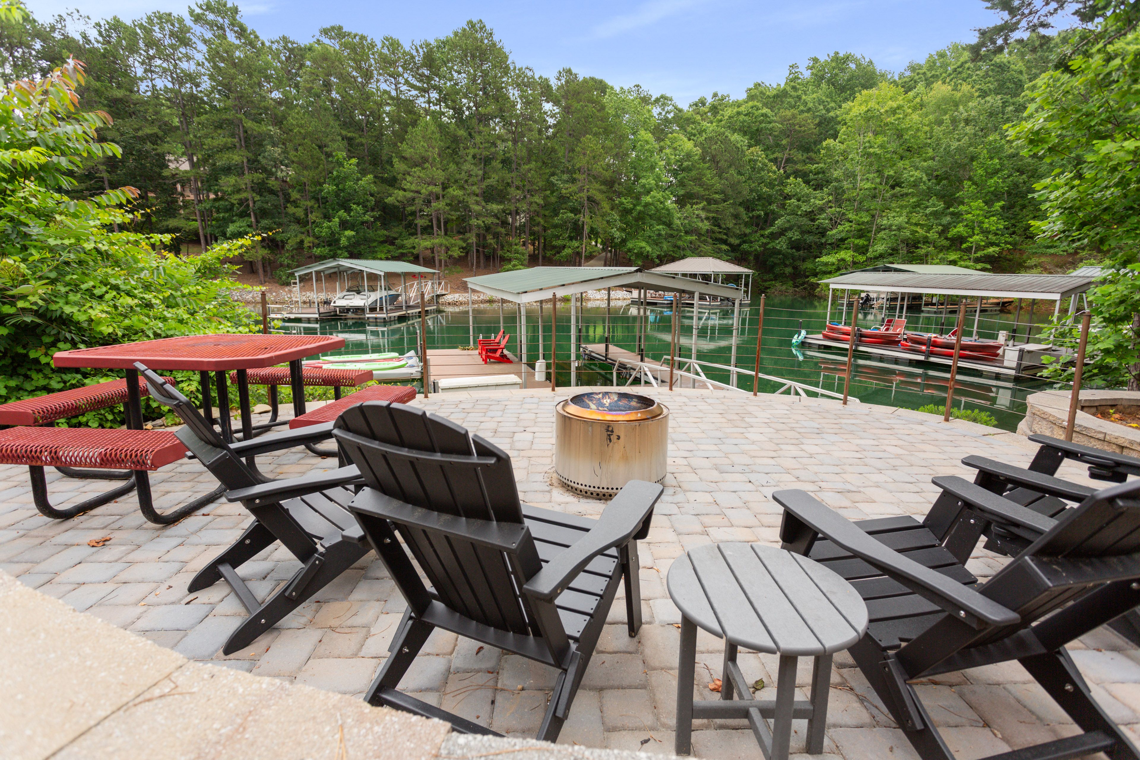Lakefront Patio & Private Dock