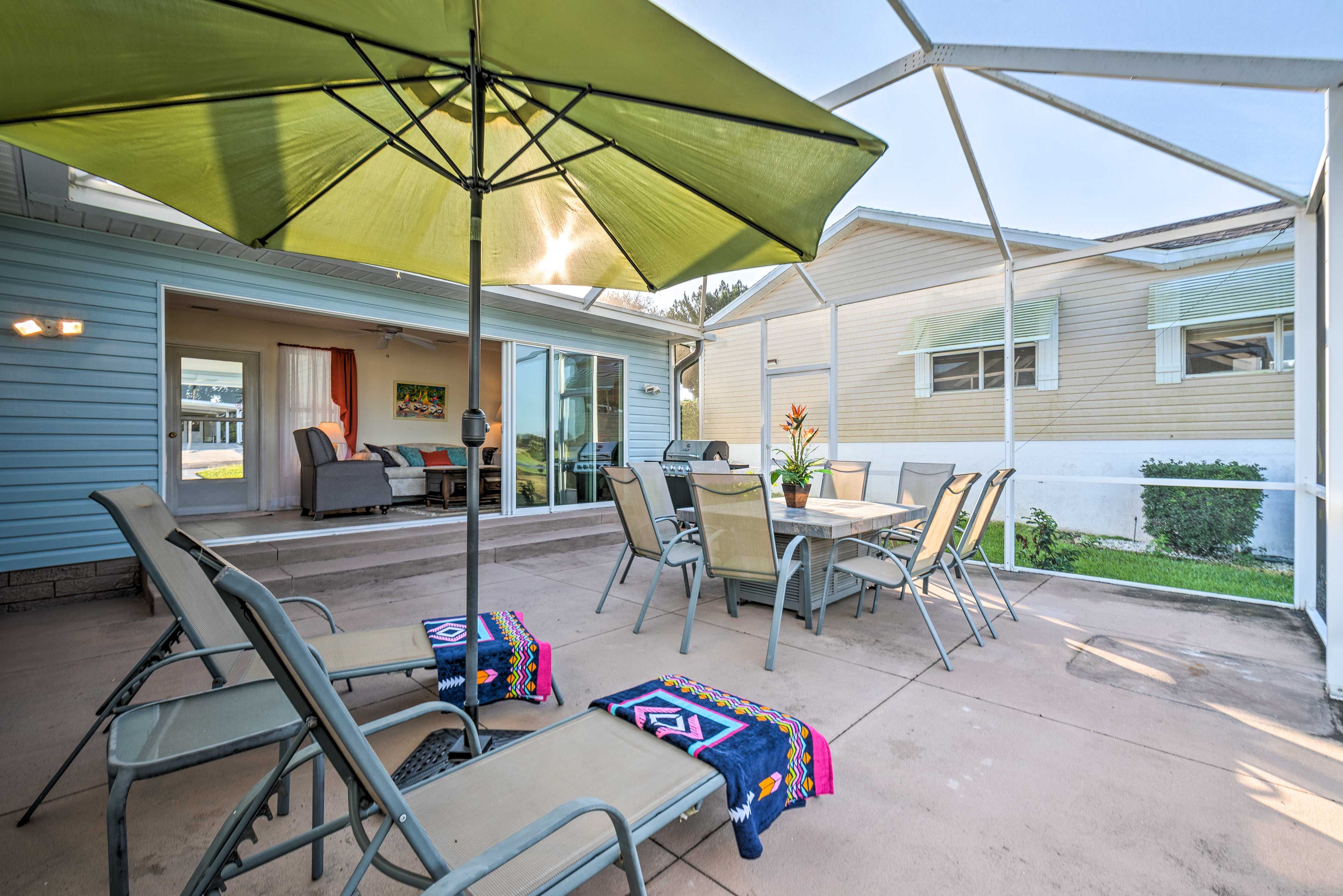 Screened-In Lanai