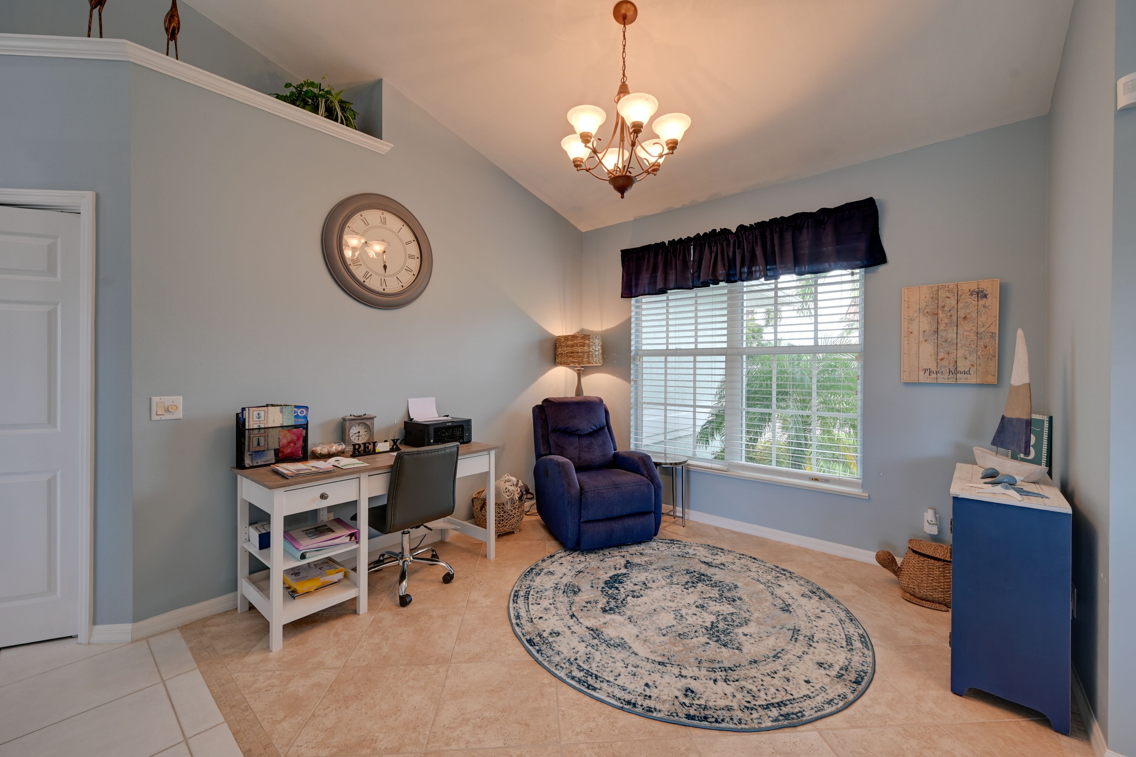 Office & Reading Nook