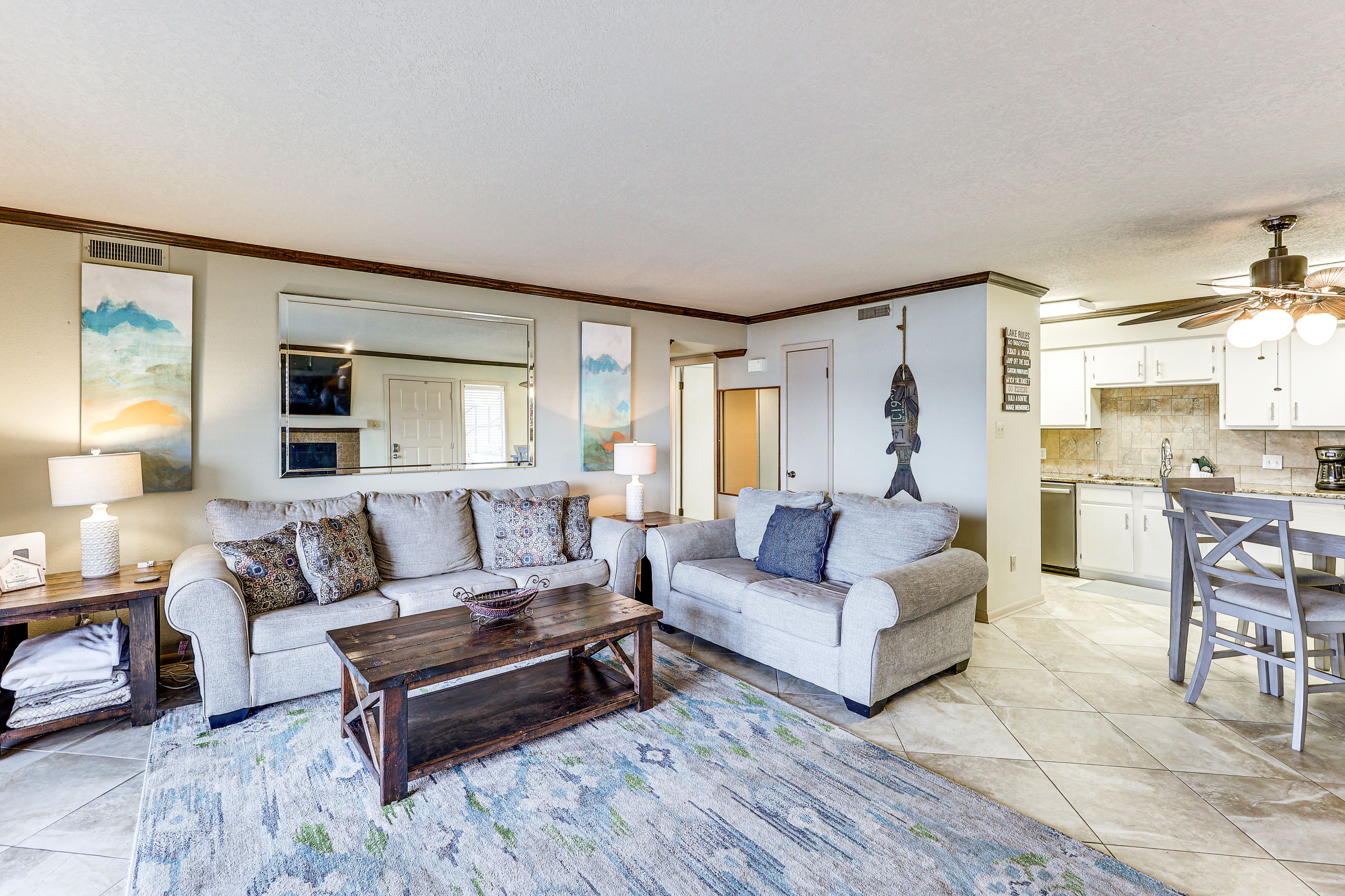 Hot Springs Vacation Rental | 2BR | 2BA | 1,100 Sq Ft | Stairs Required