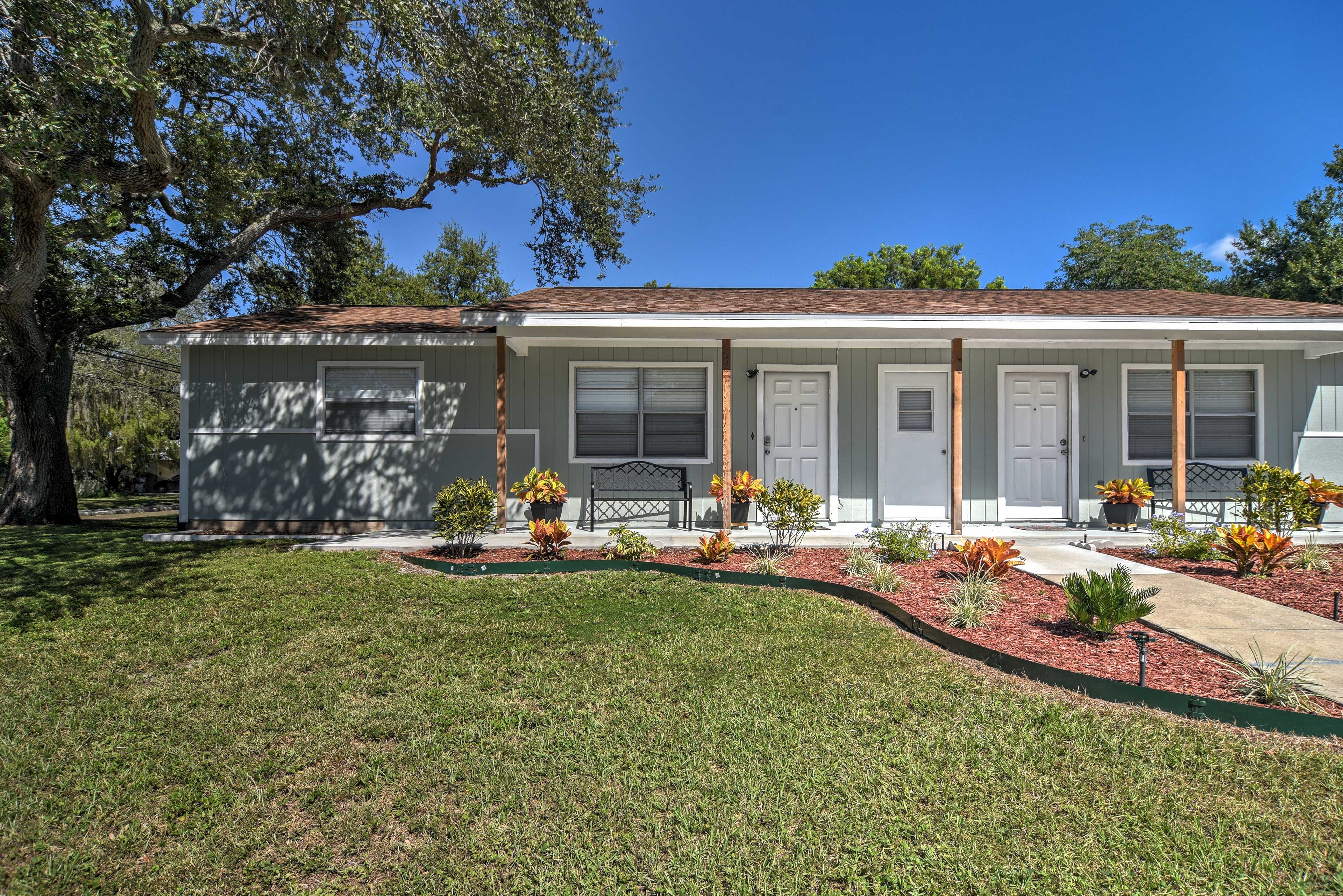 This vacation rental unit is inside a duplex in a residential area of Largo.