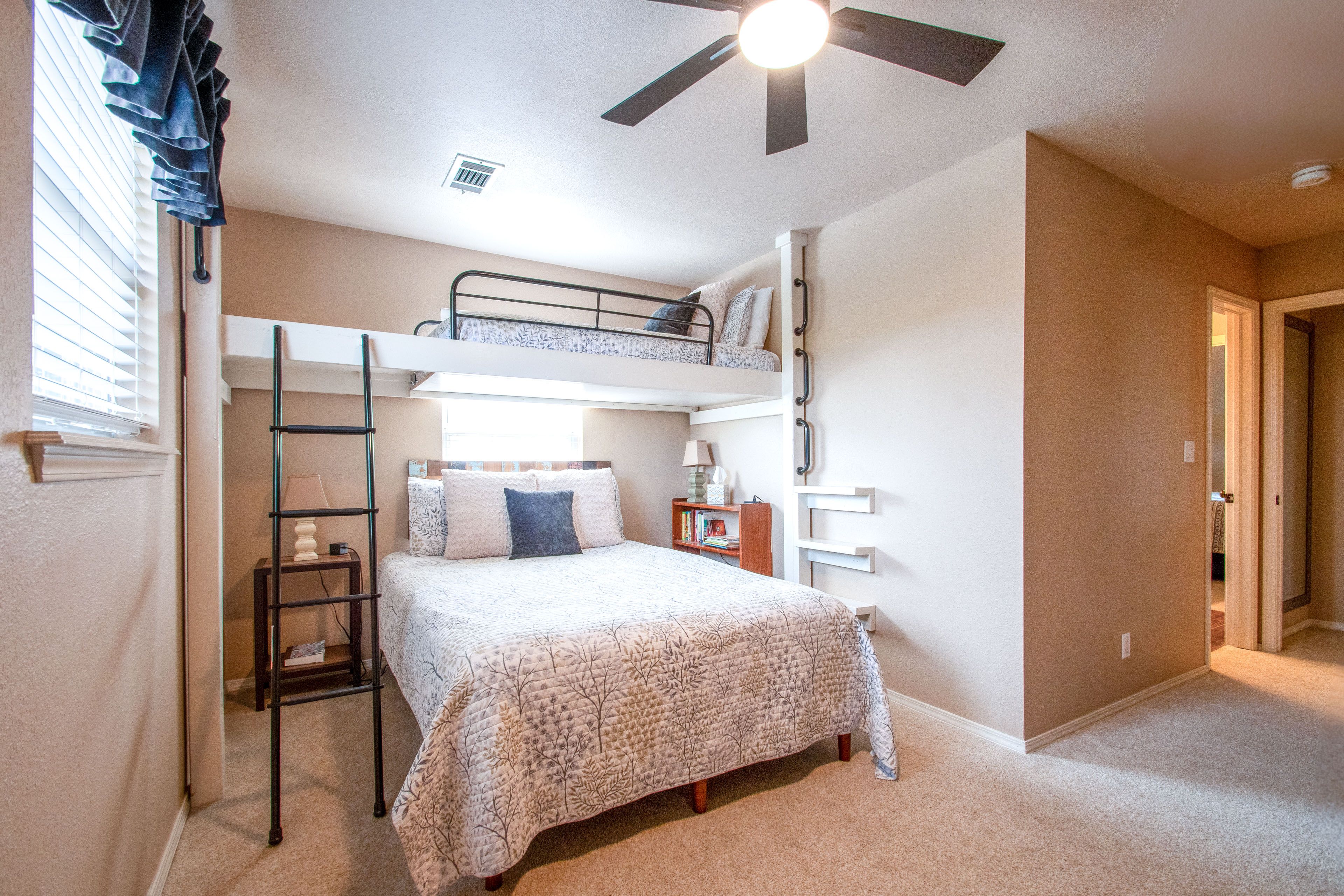 Bedroom 5 | Queen Bed | Lofted Twin Bed | En-Suite Jack & Jill Bathroom