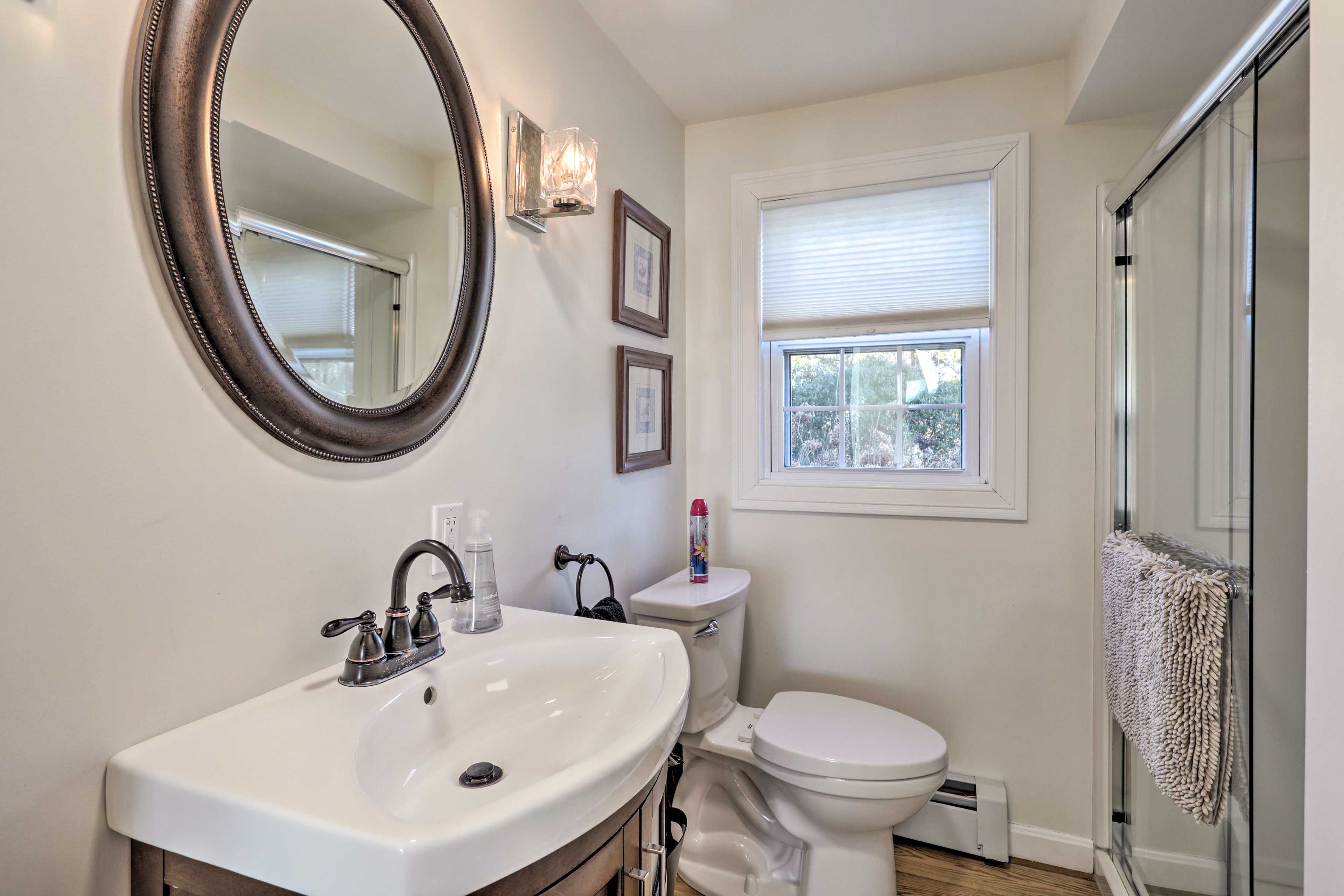 Full Bathroom