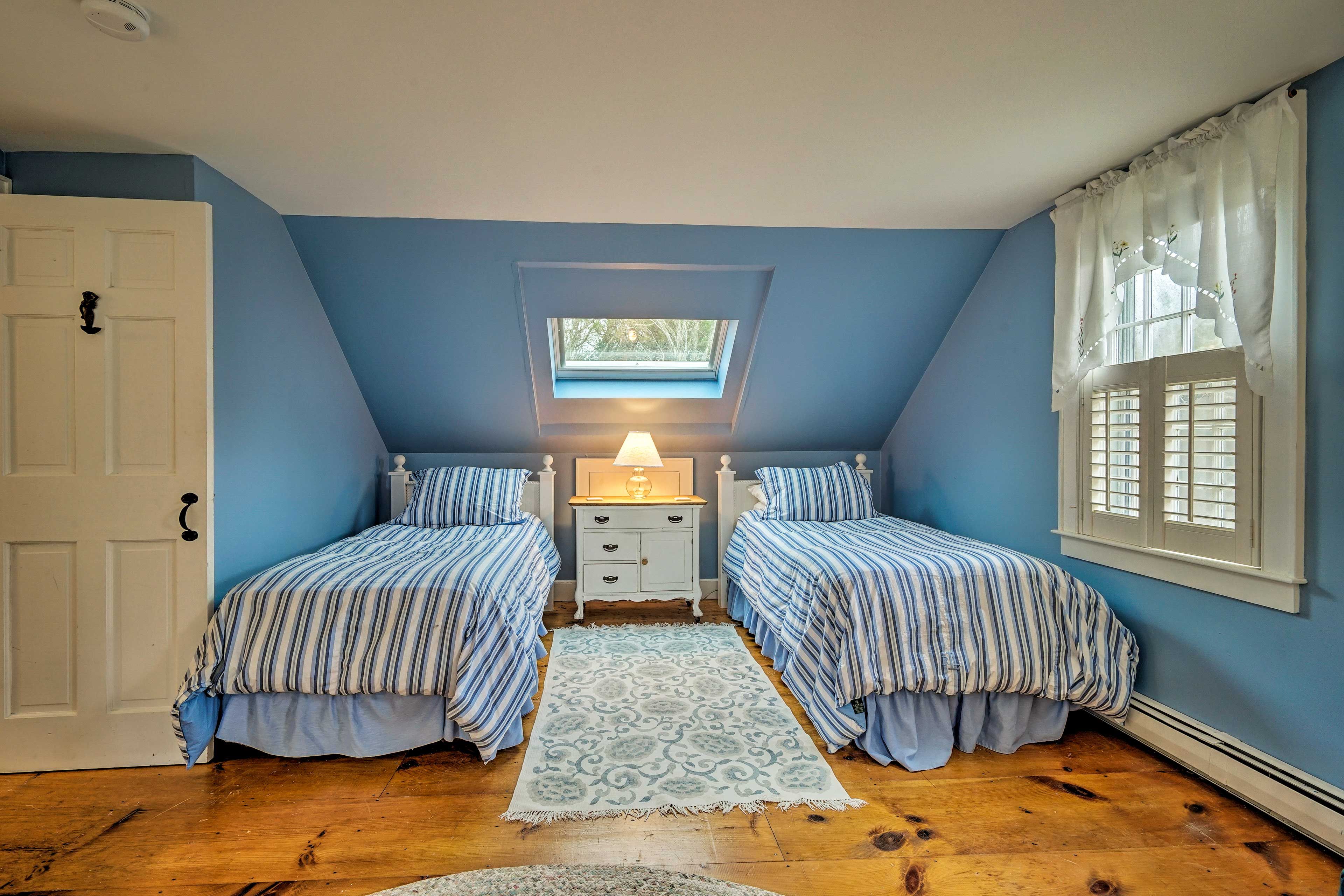 Bedroom 3 | 2 Twin Beds | Upper Level