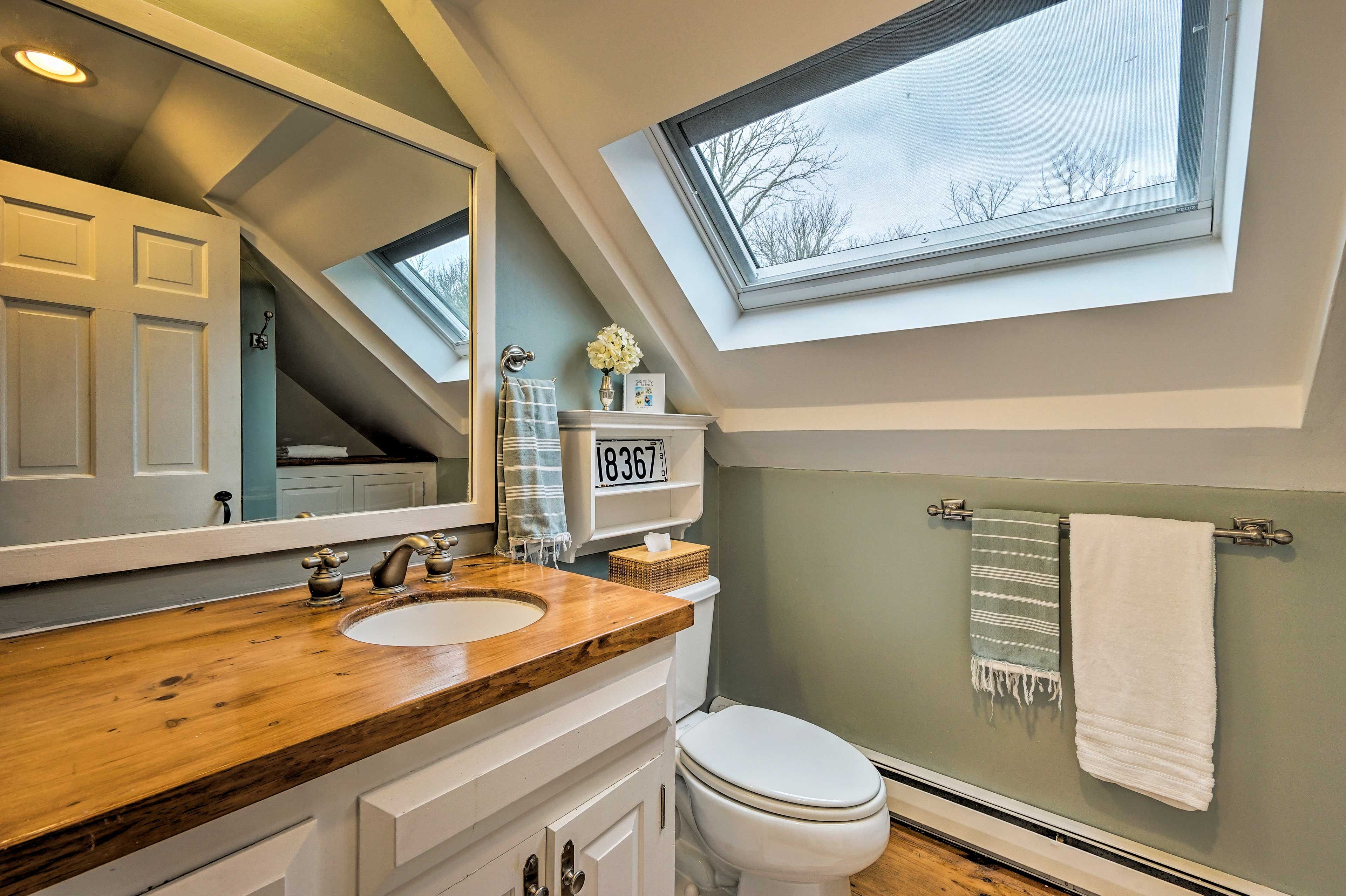 Full Bathroom