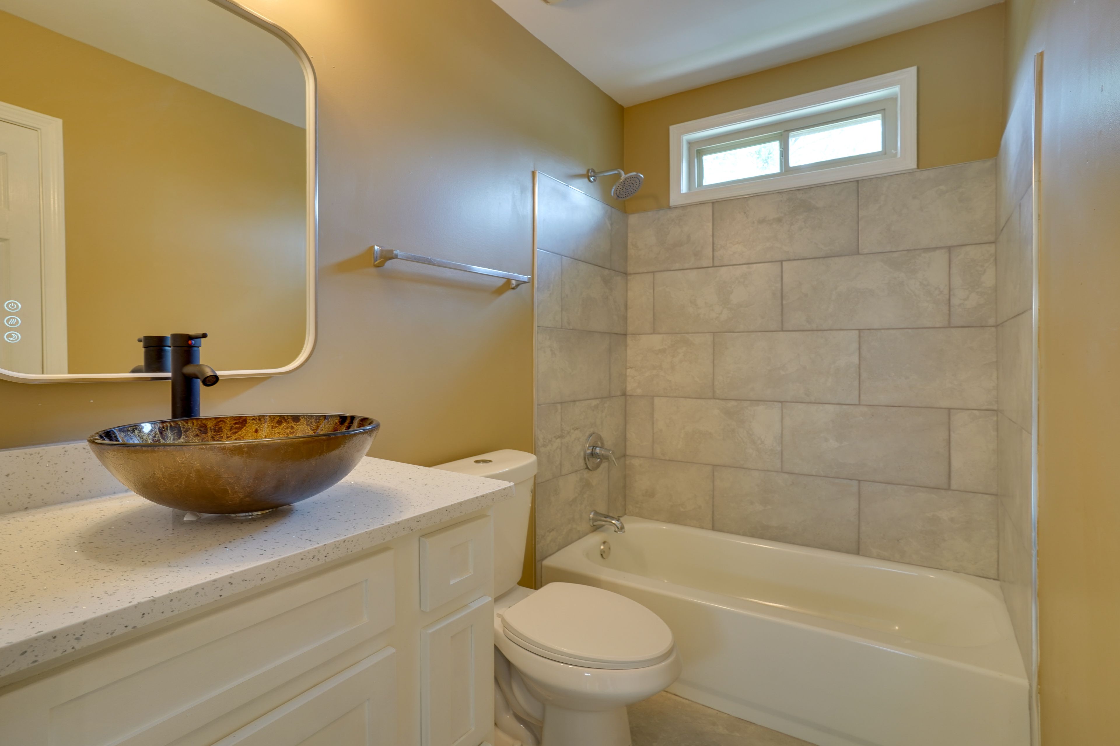 Bathroom | 2nd Floor