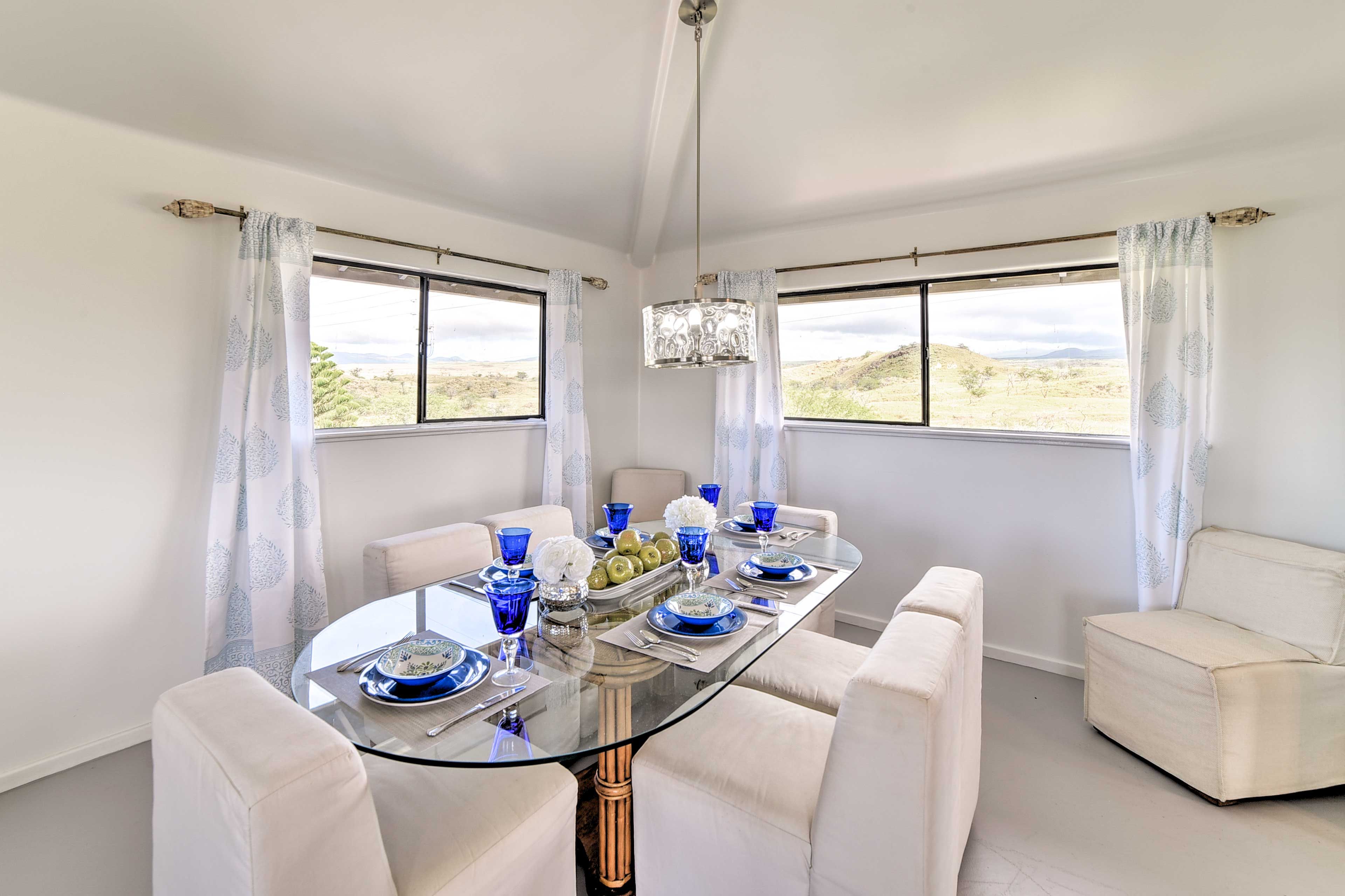 Take in the mountain vistas from the dining room windows!