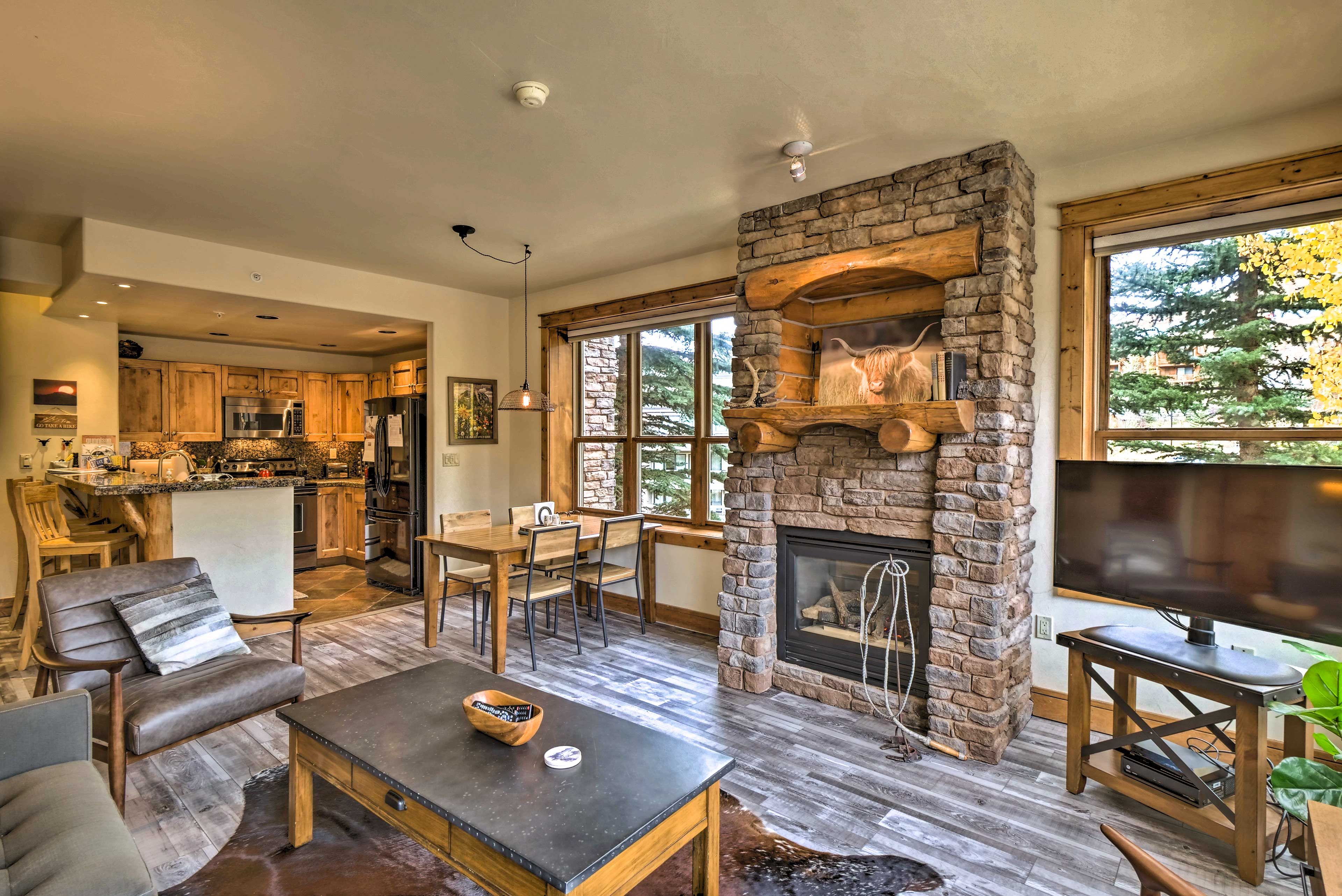 Mt. Crested Butte Vacation Rental Condo | 2BR | 2BA | Elevator Access