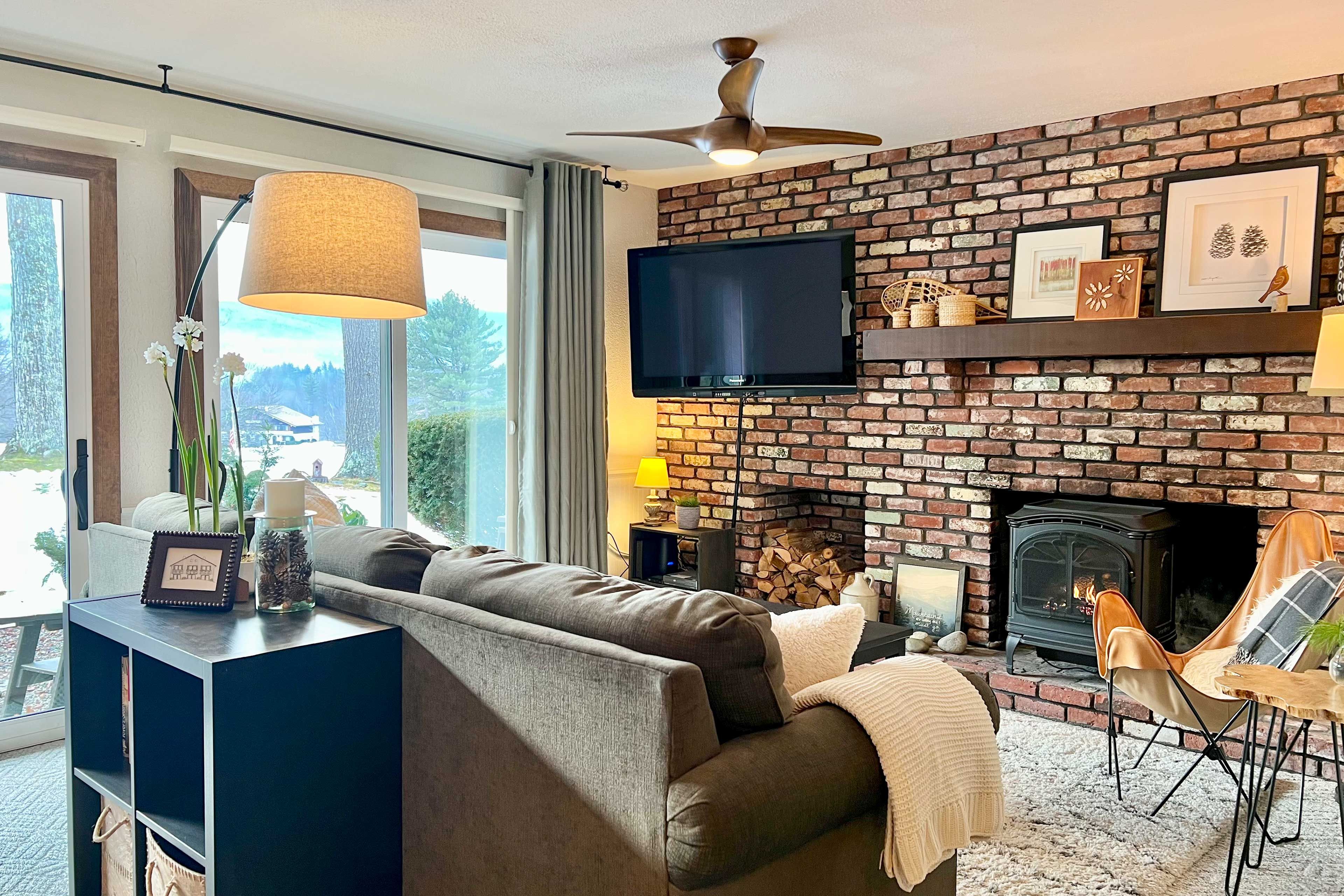 Glen Vacation Rental | 1BR | 1BA | Step-Free Access | 800 Sq Ft
