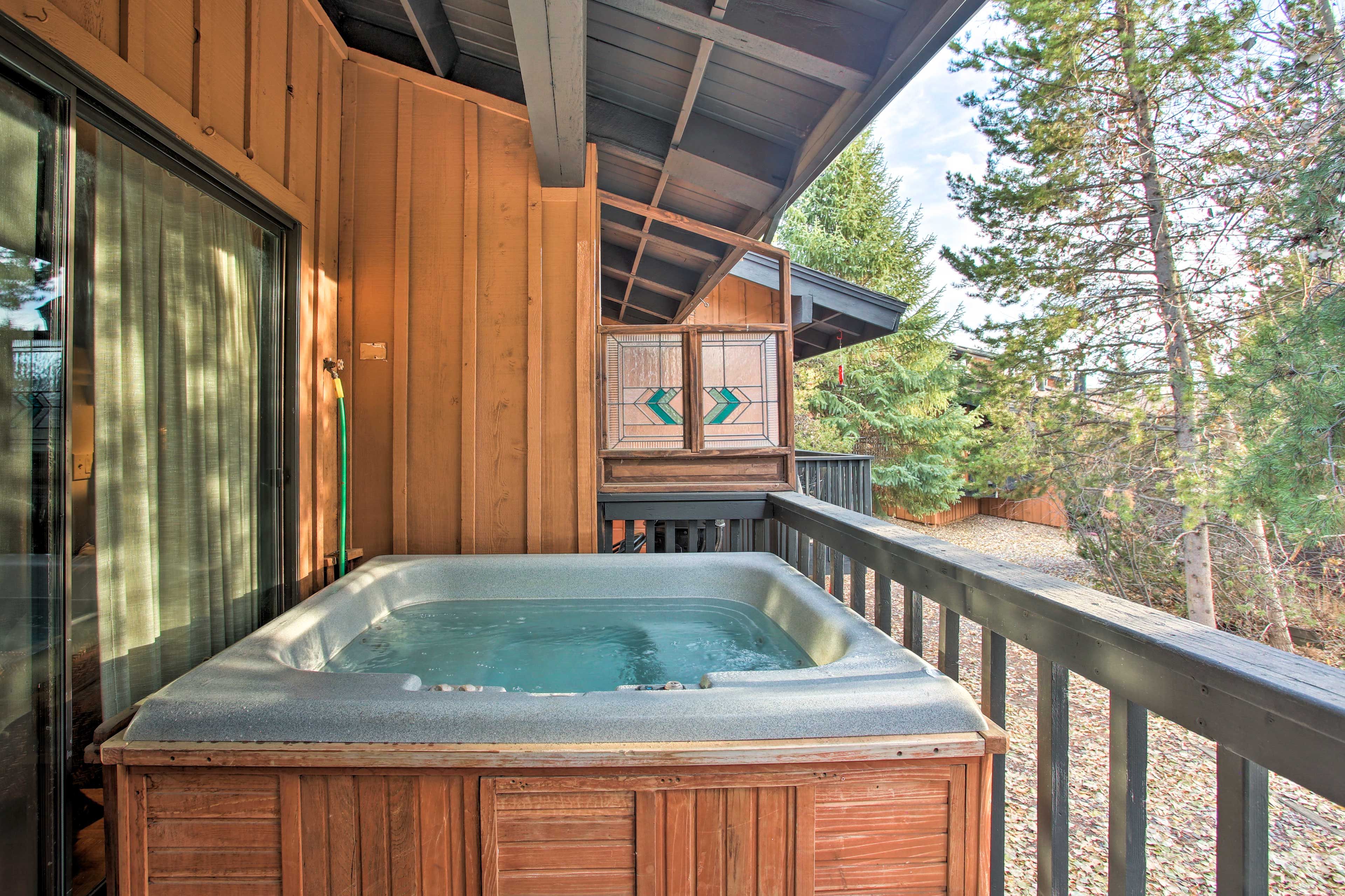 Deck | Private Hot Tub | 1,800 Sq Ft
