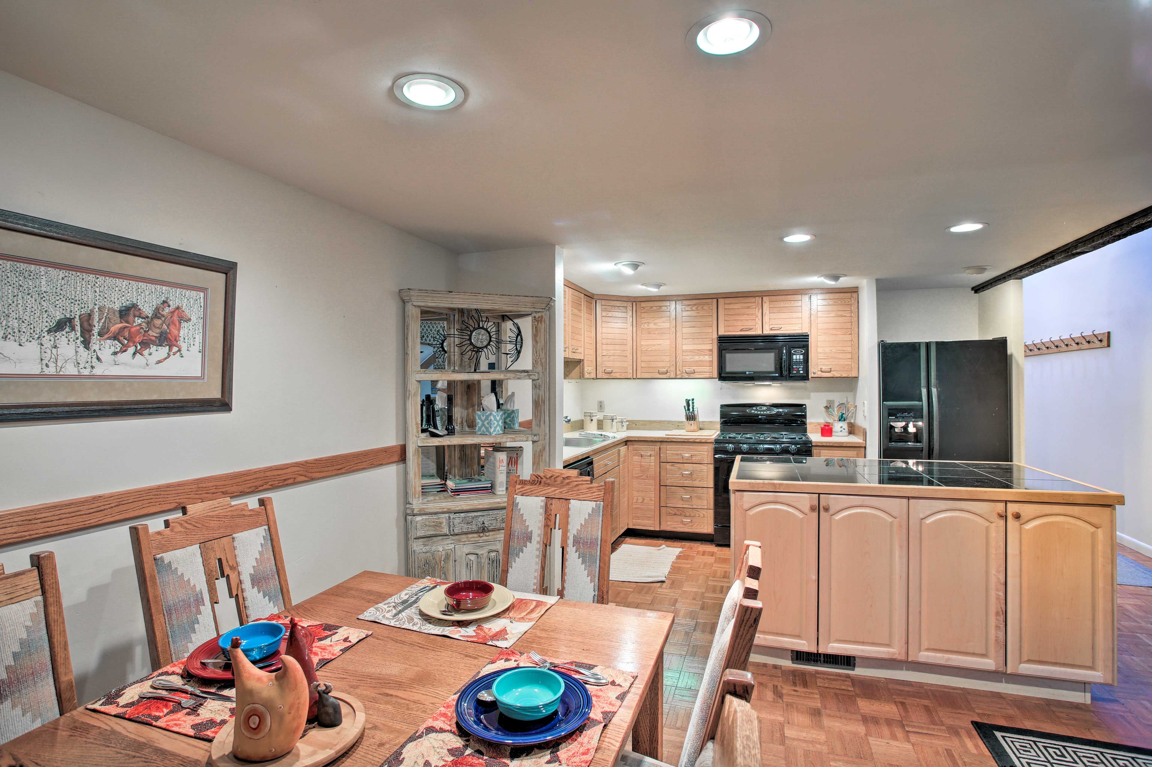 Dining Area | Dishware & Flatware
