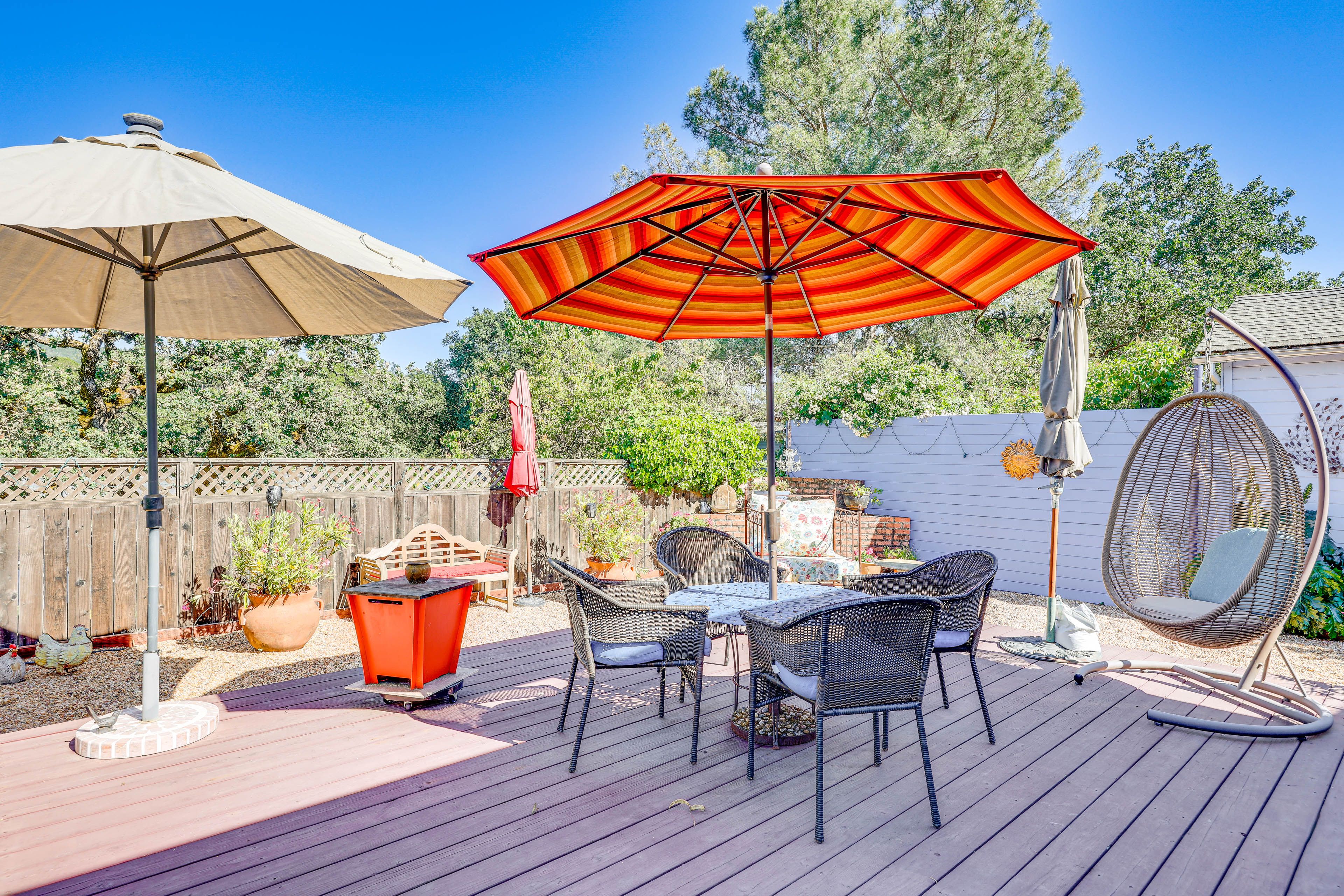 Backyard | Private Deck