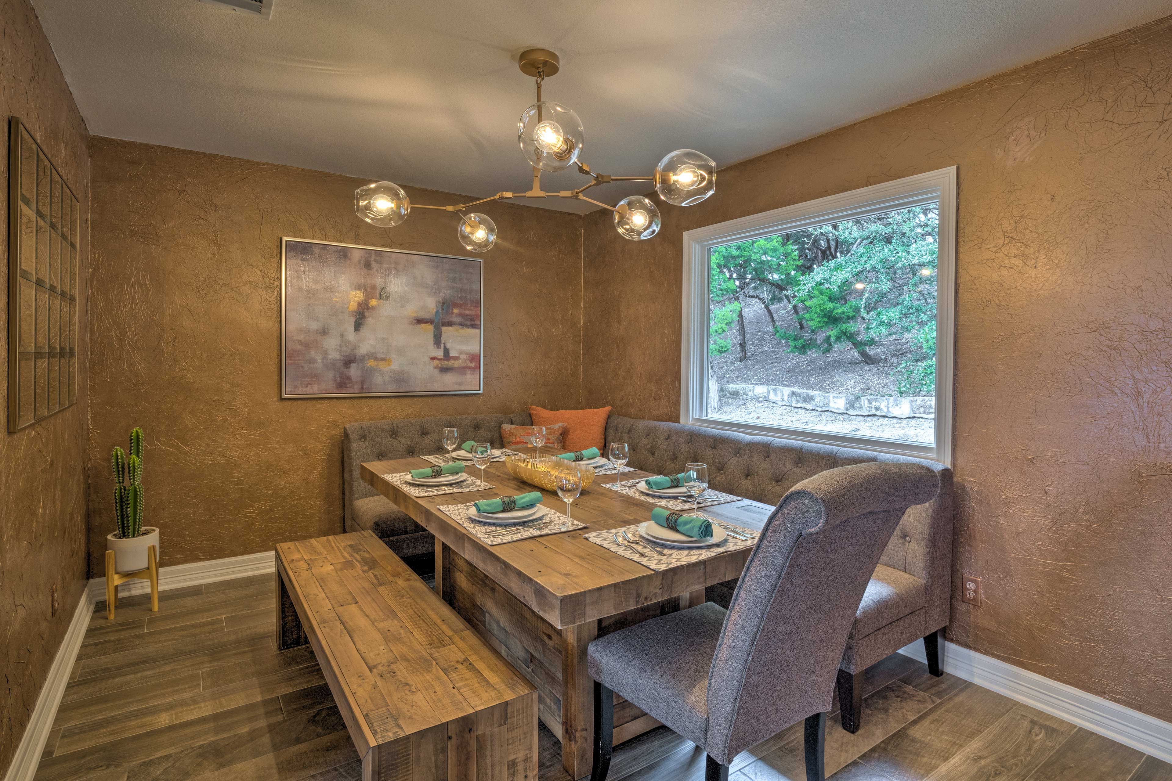 Formal Dining Room | Dishware & Flatware