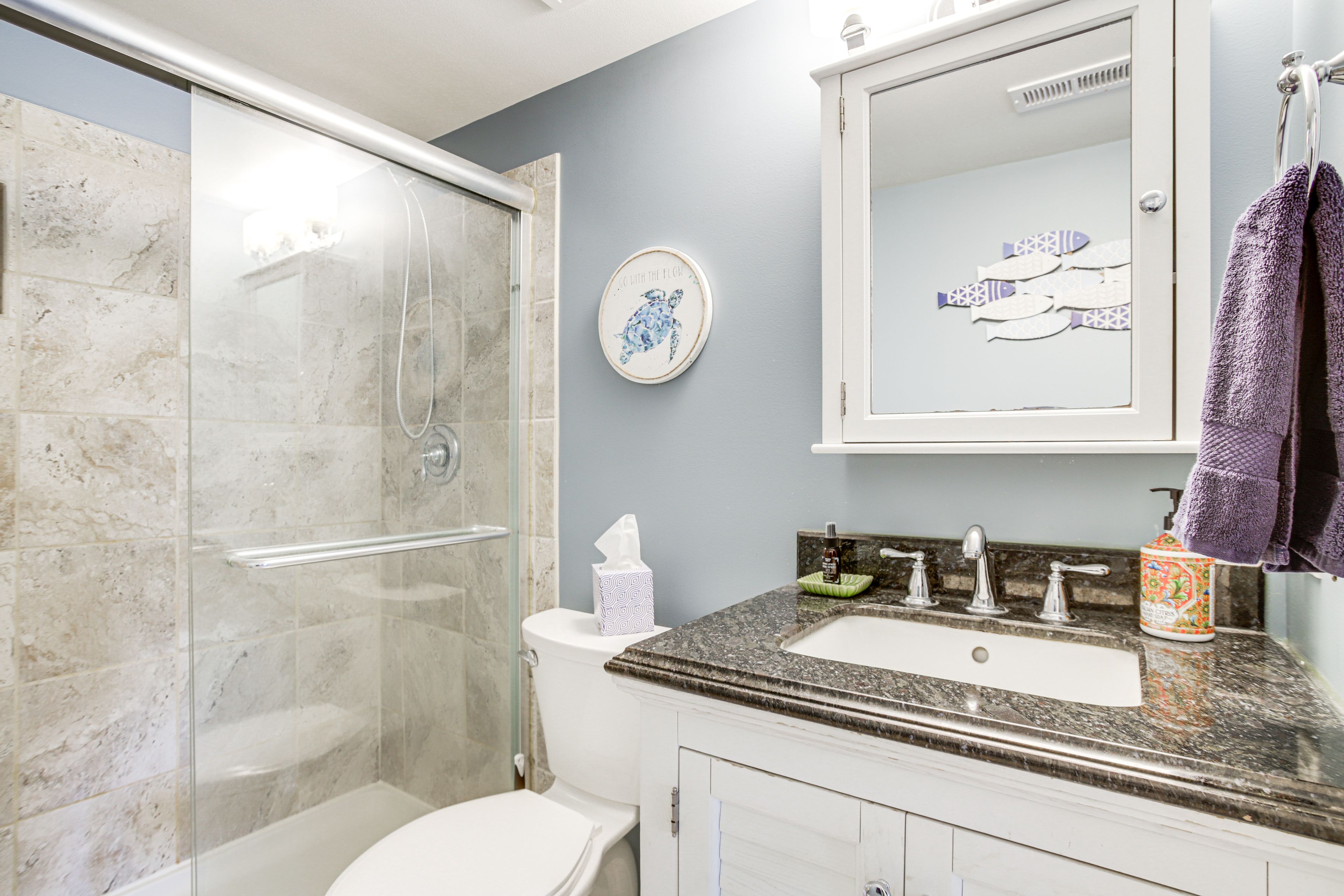 Full Bathroom | Linens & Towels