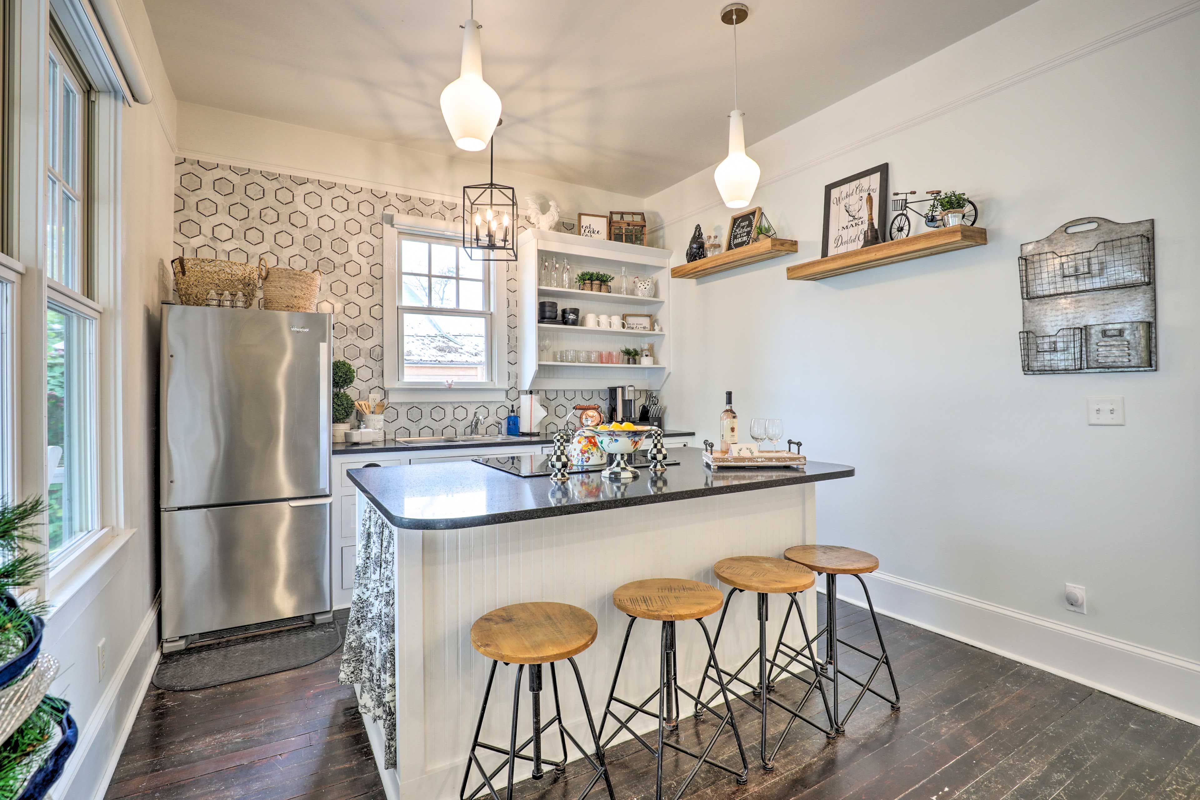 Kitchen | Dishware/Flatware