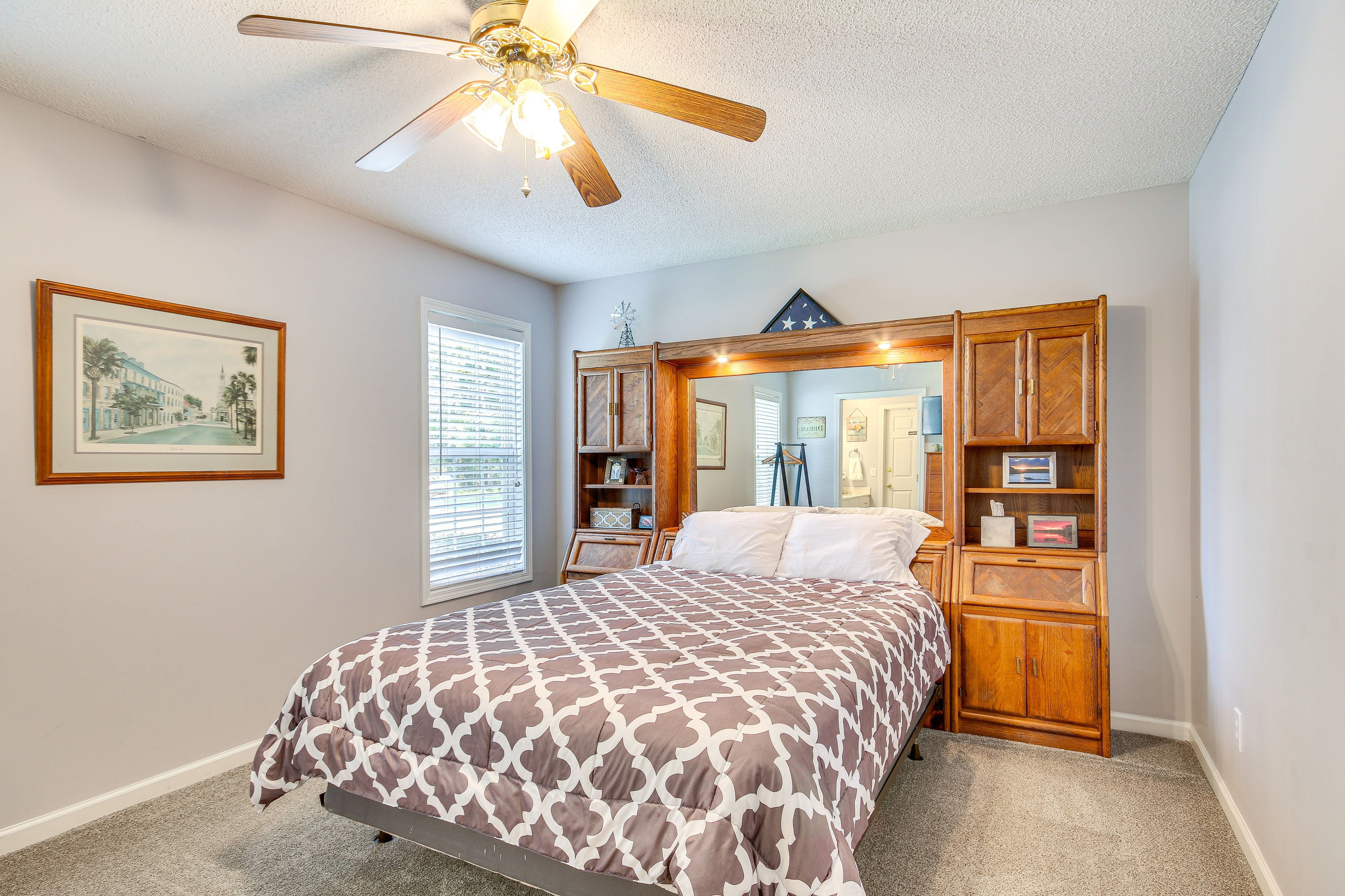 Bedroom 2 | Queen Bed
