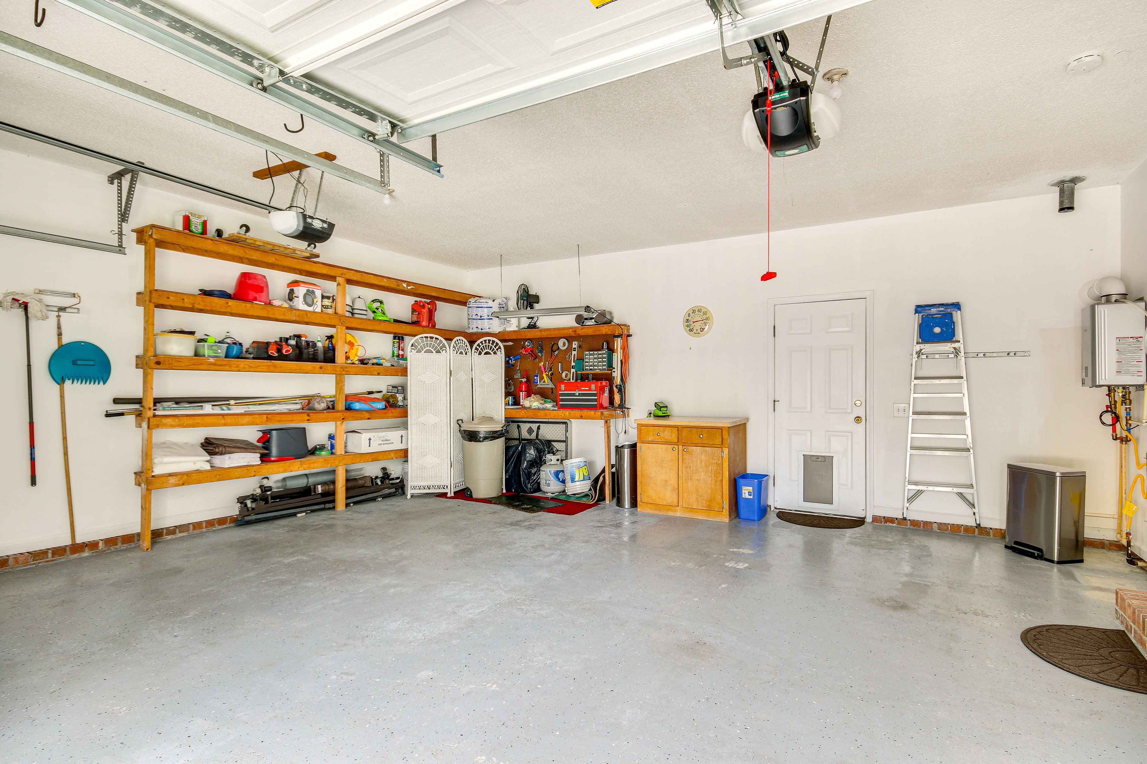 Parking | Garage (2 Vehicles) | Driveway (2 Vehicles)
