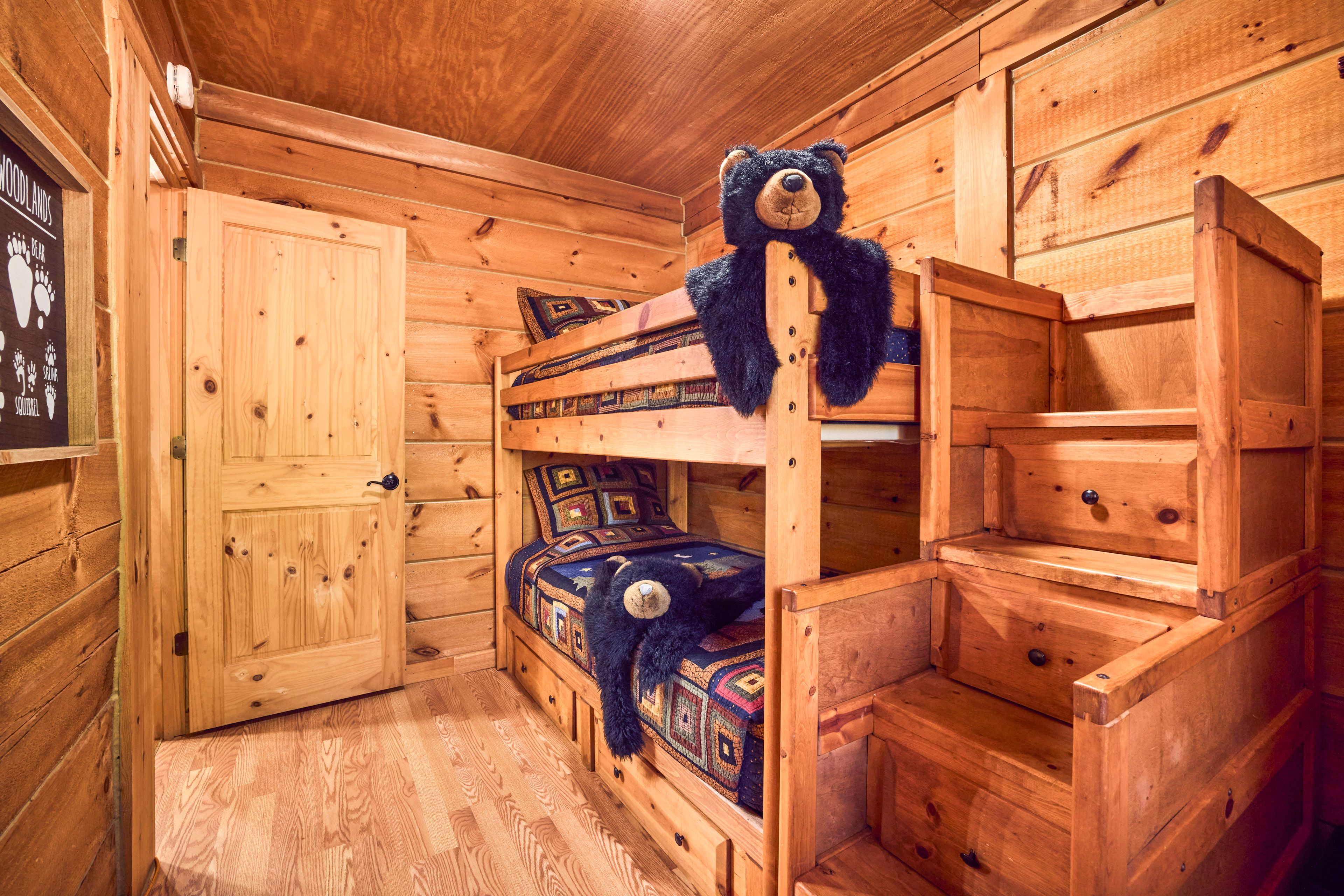 Bedroom 2 | Twin Bunk Bed