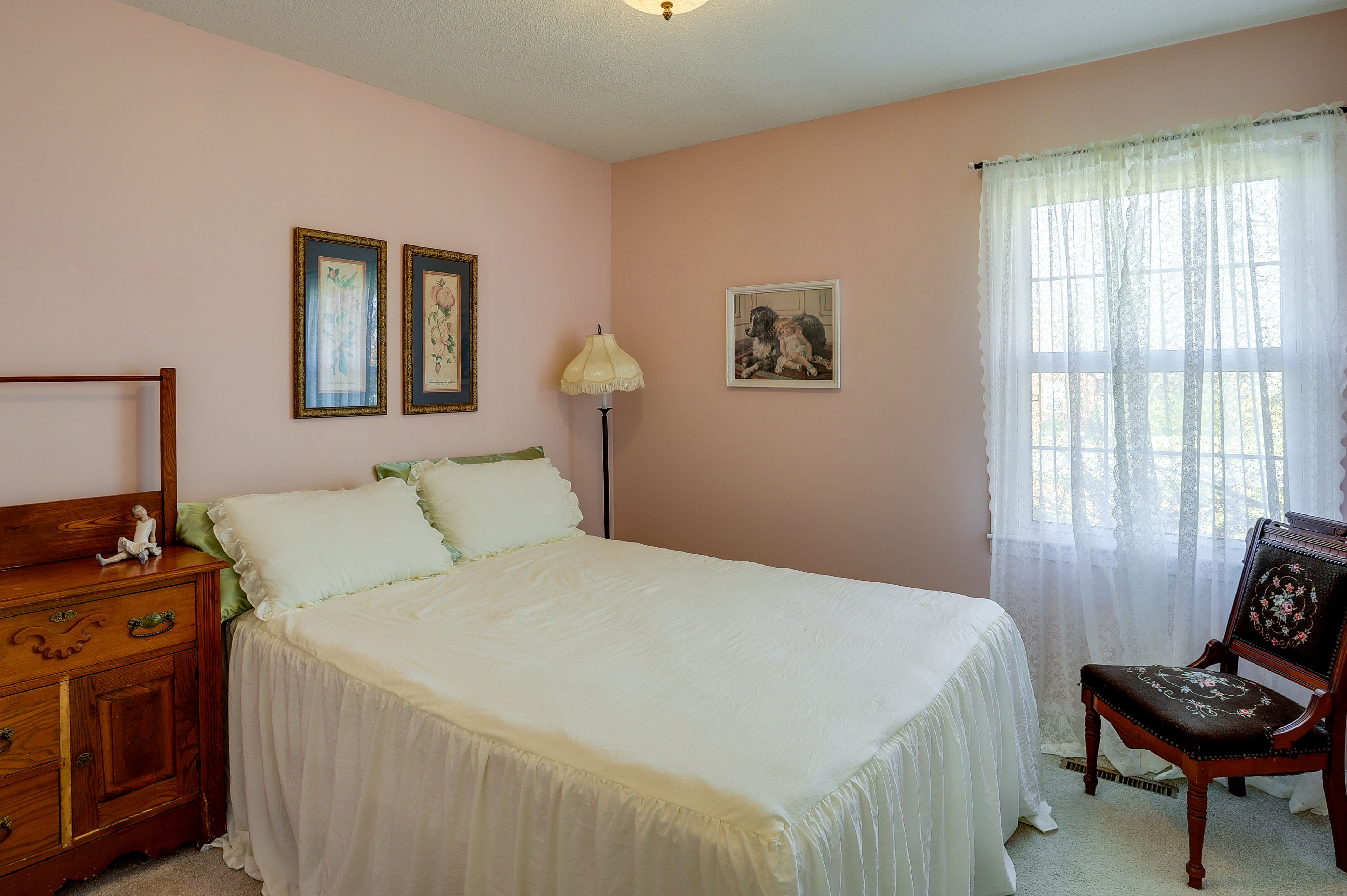 Bedroom 3 | Queen Bed