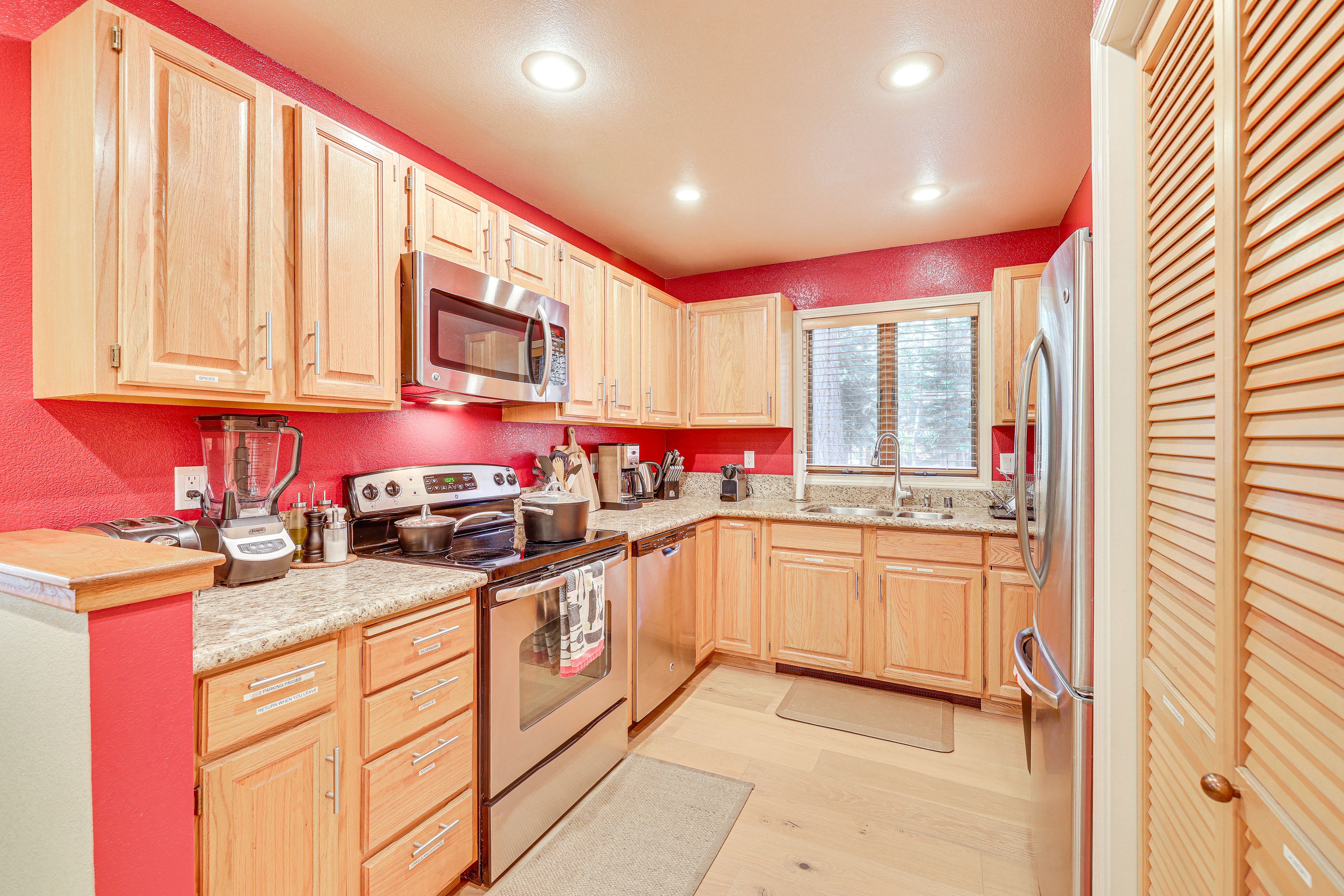 Kitchen | Fully Equipped