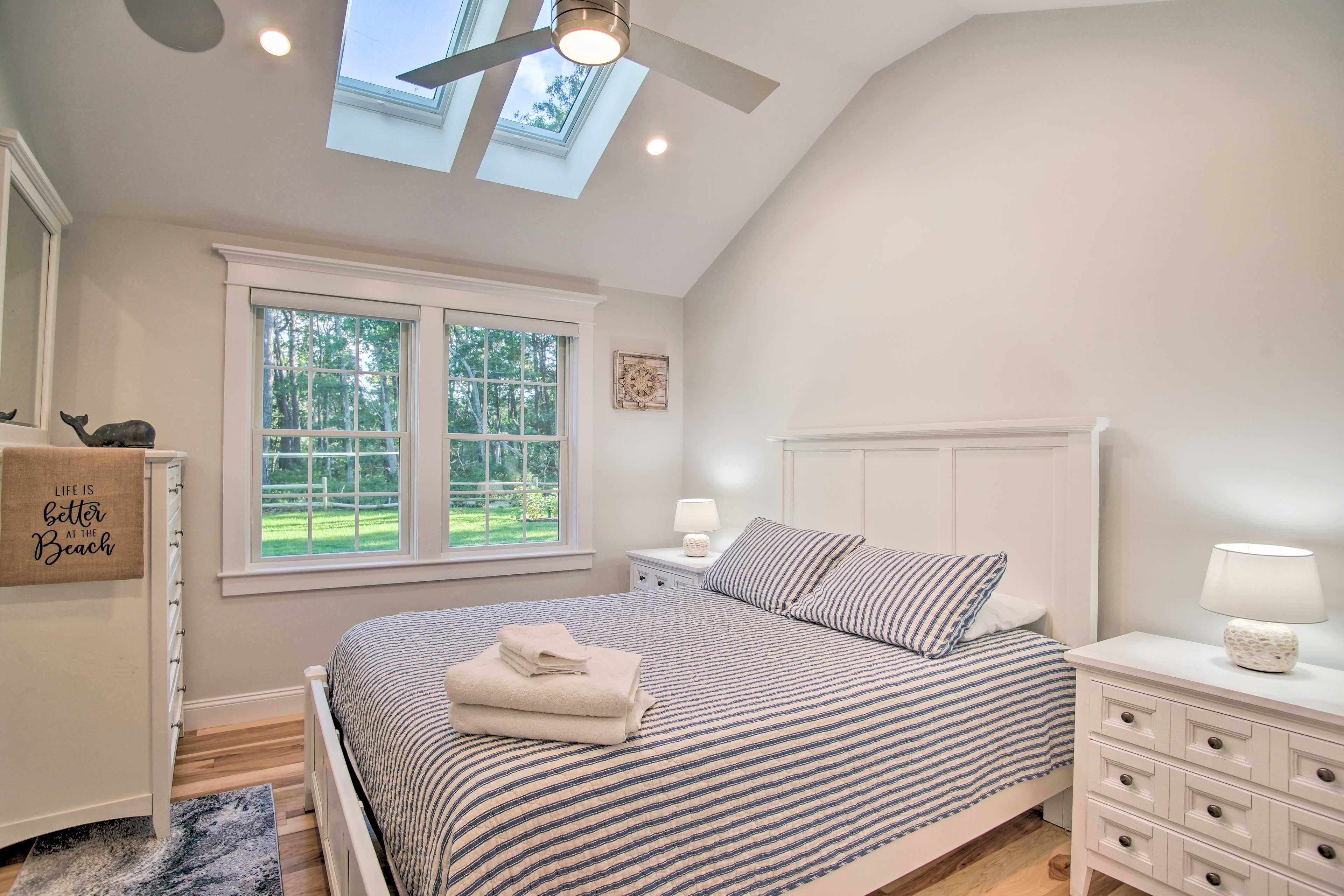 Bedroom 3 | King Bed
