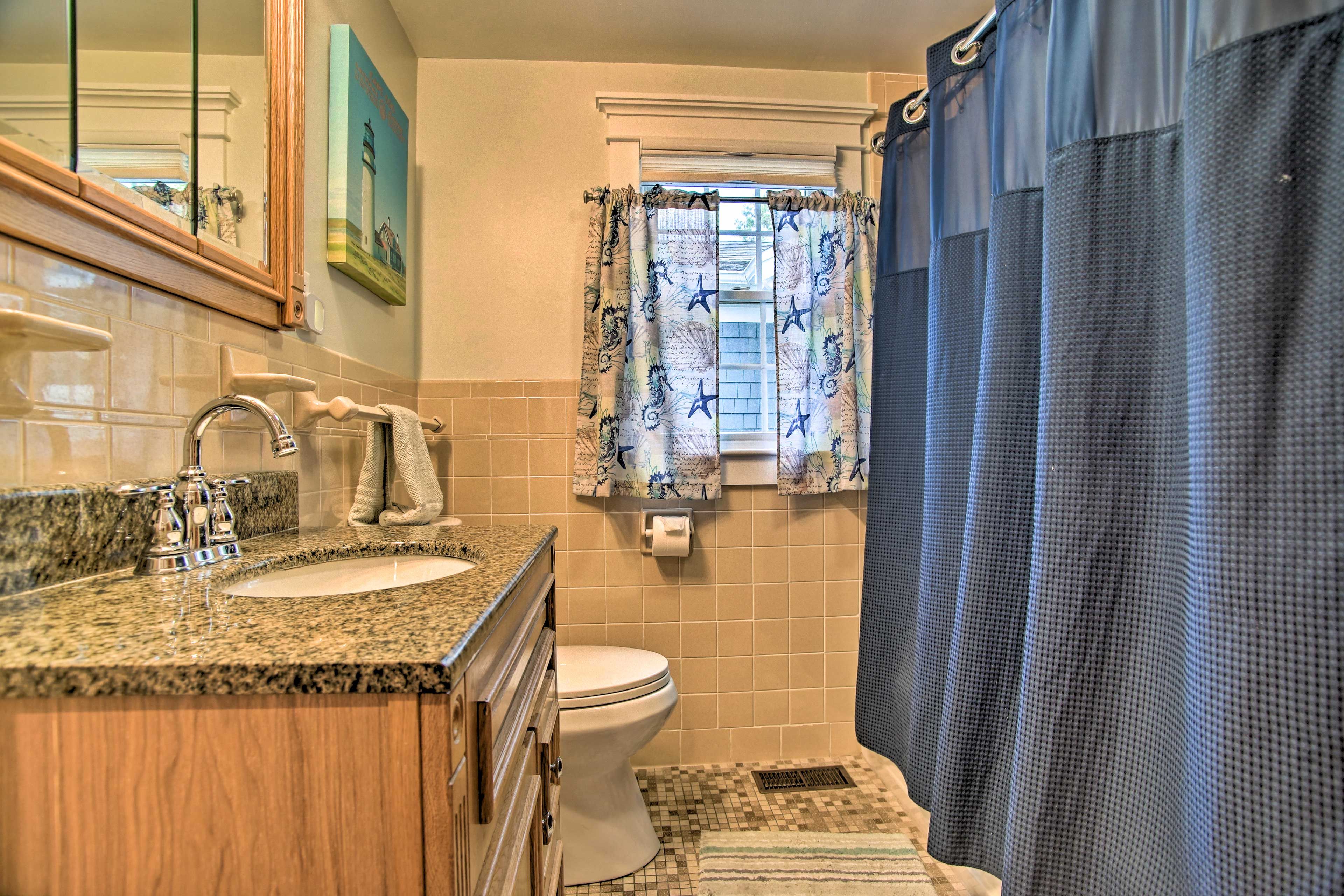 Full Bathroom