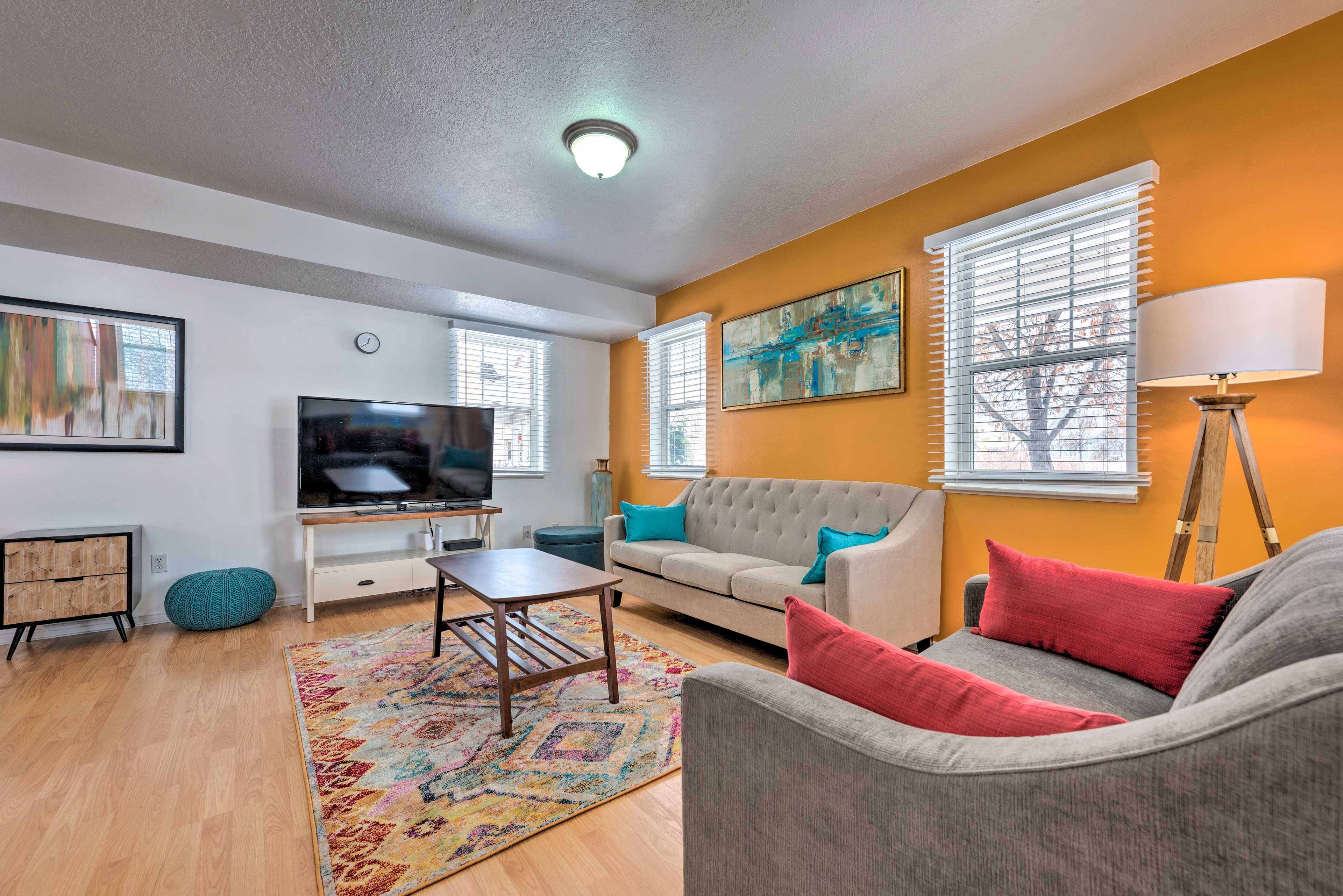 Living Room | 1st Floor | Free WiFi | Roku TV