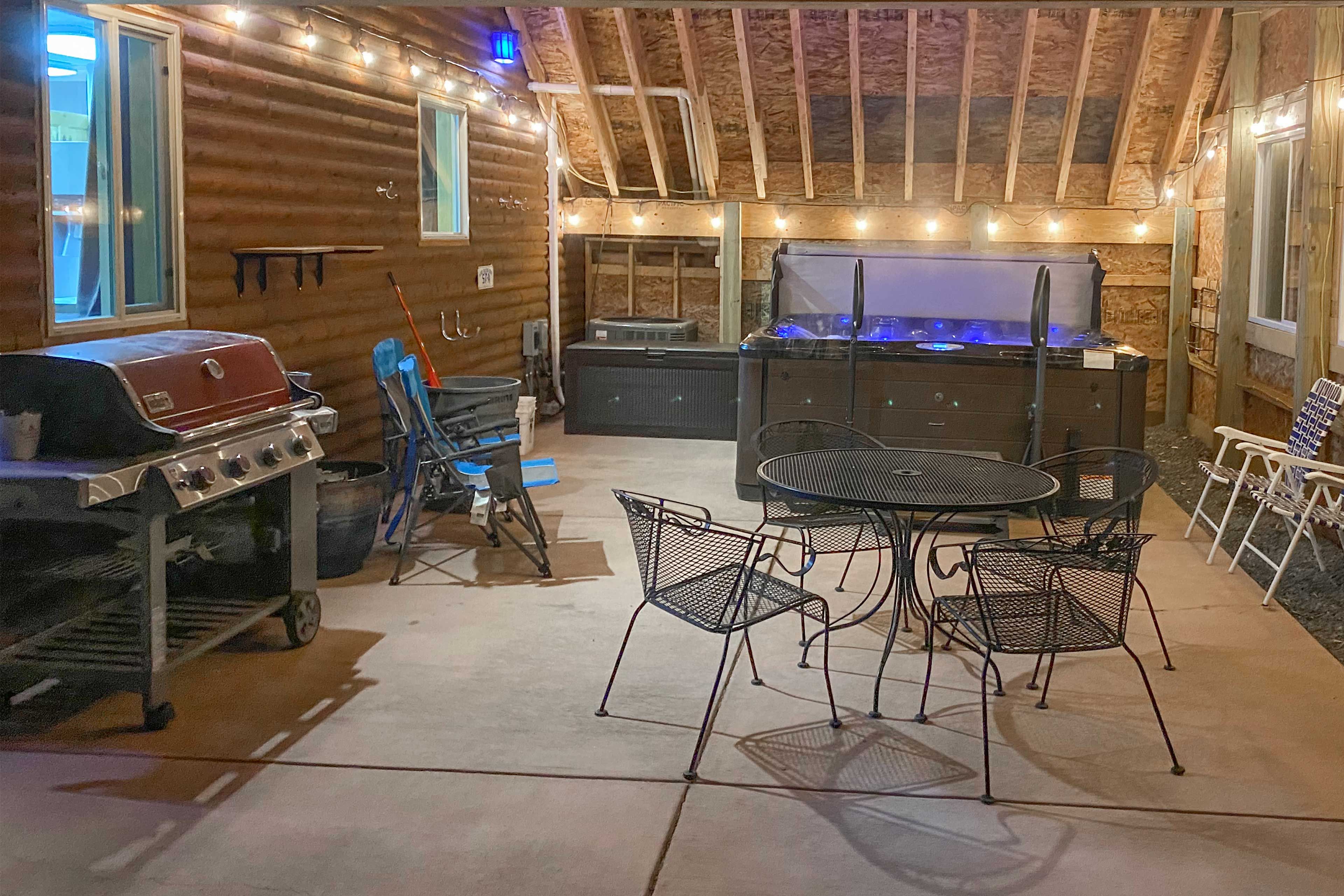 Patio | Private Hot Tub | Gas Grill | Outdoor Dining Area