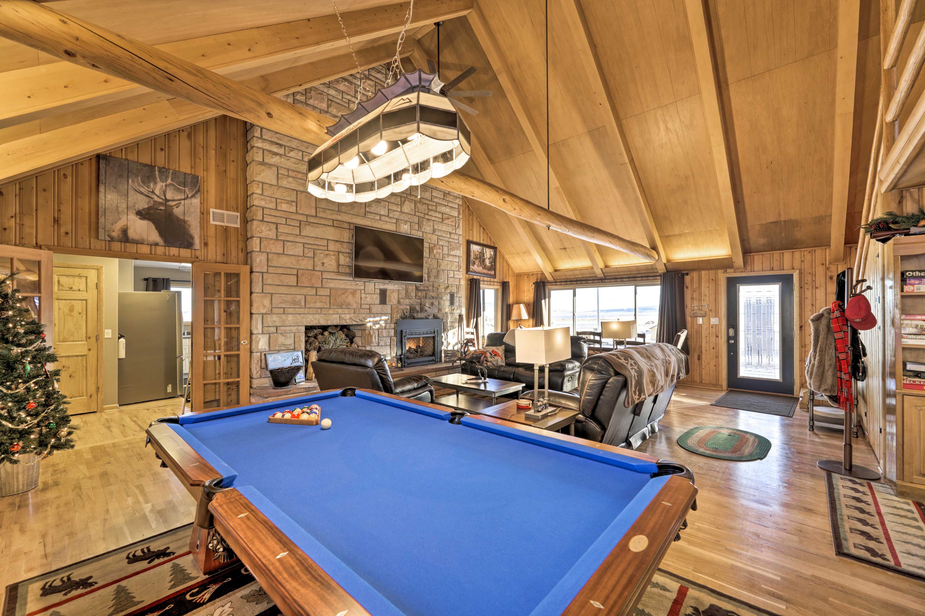 Living Room | Pool Table
