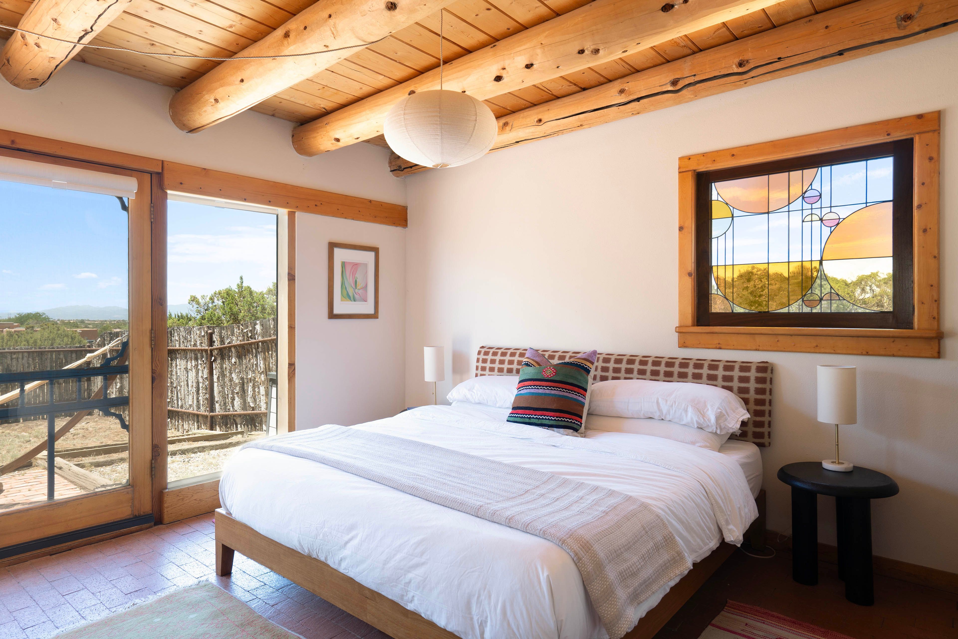 Bedroom 2 | King Bed