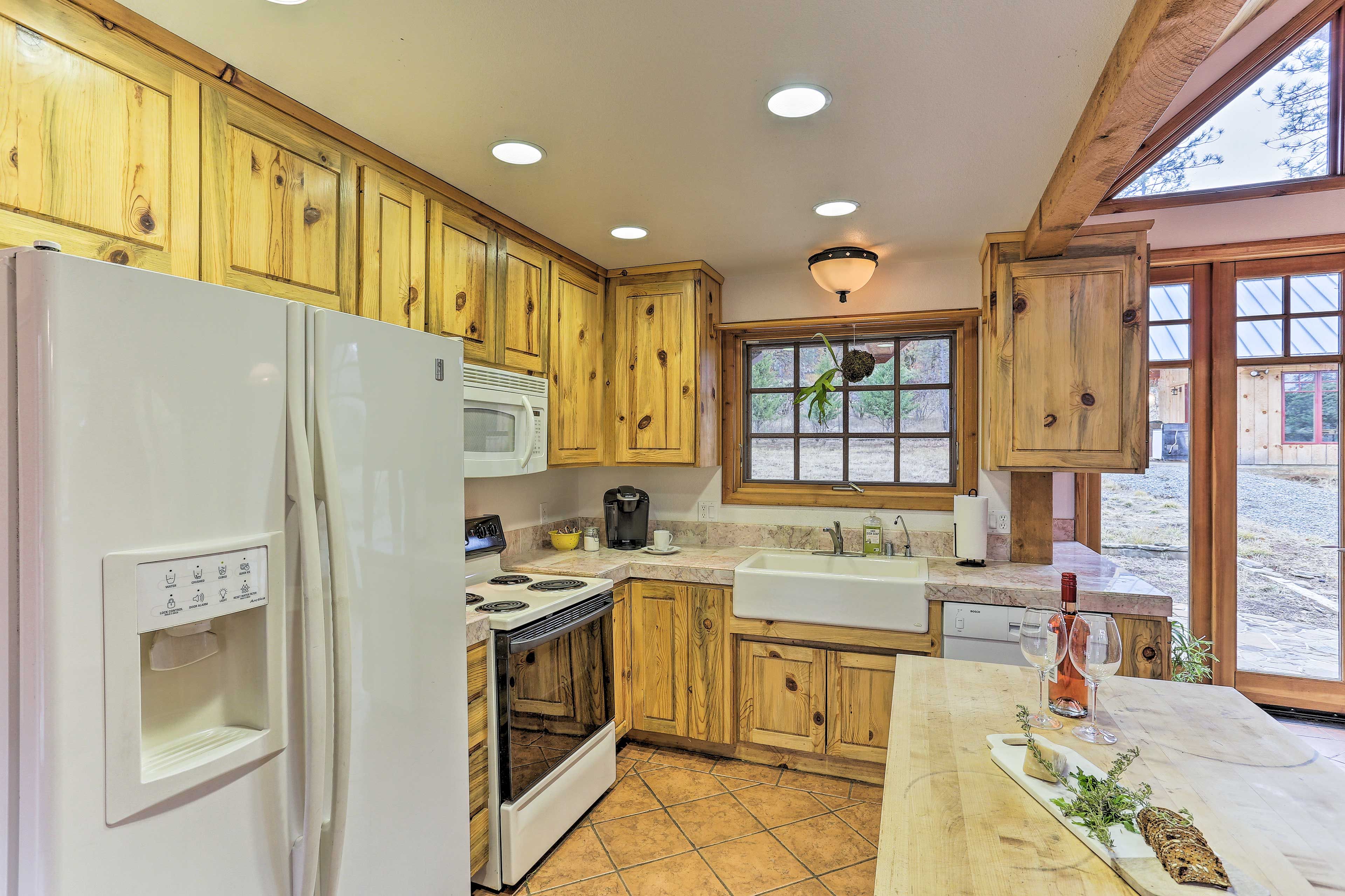 You'll find all your cooking essentials here.