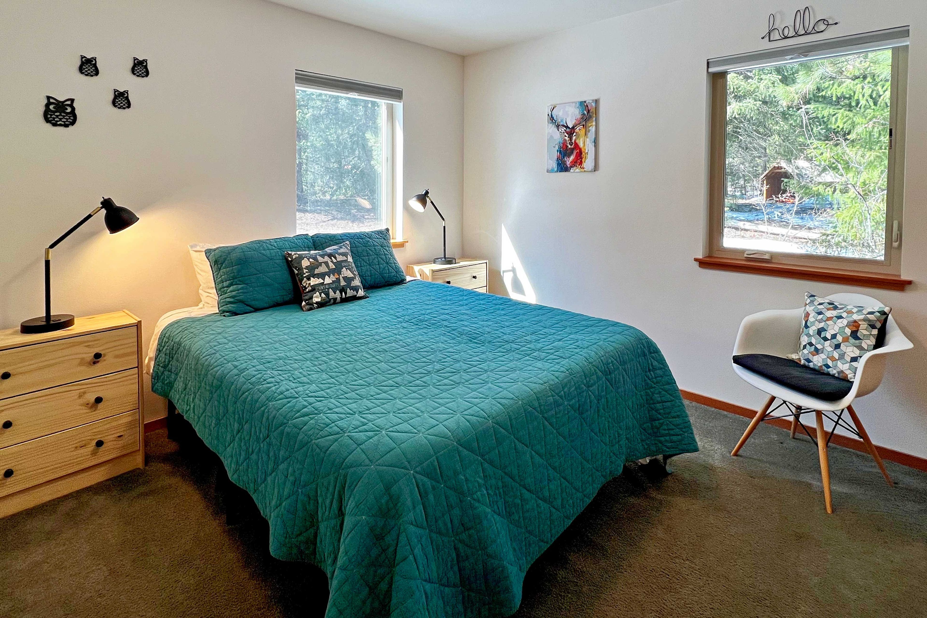 Bedroom 1 | Queen Bed