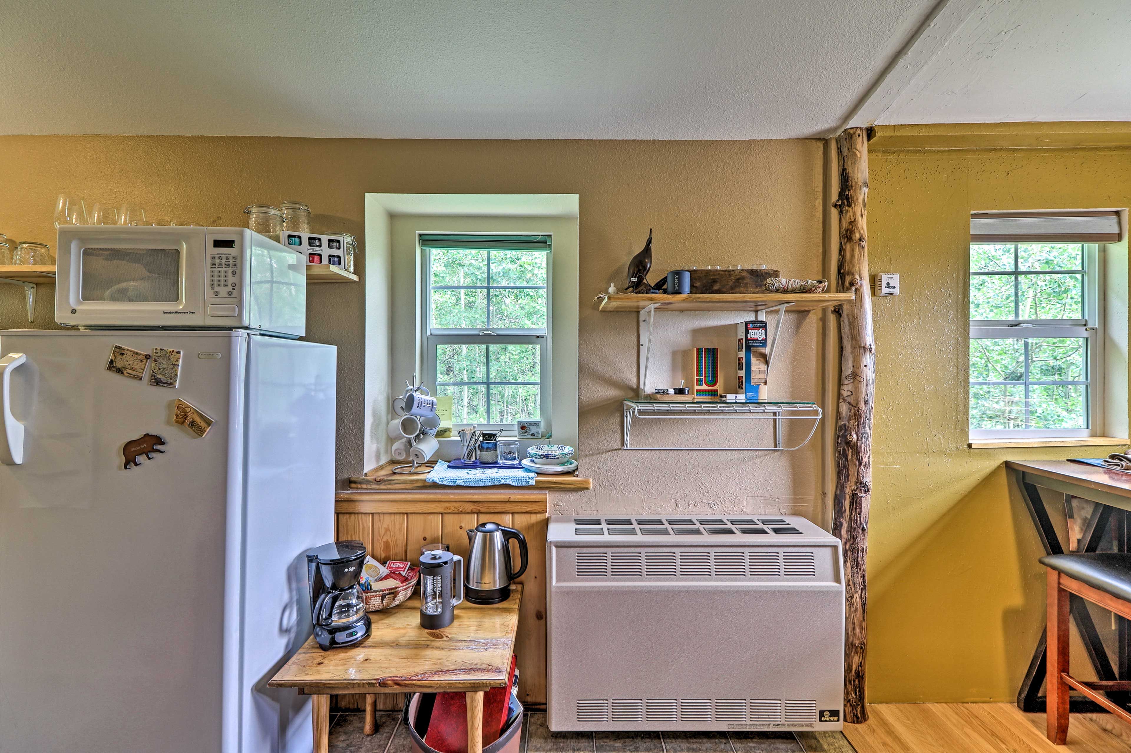Kitchen | Drip Coffee Maker | Dishware & Glassware