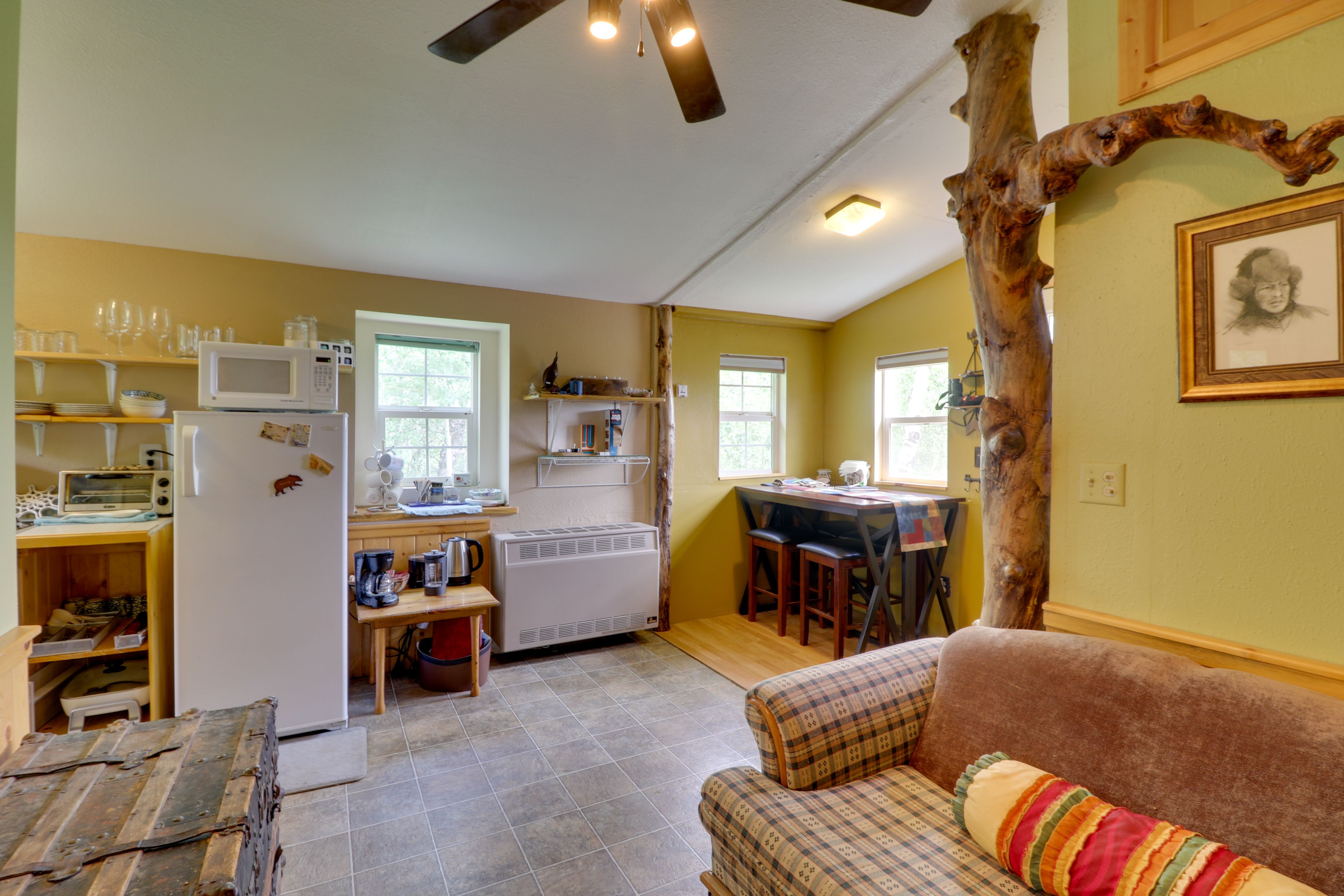 Living Area | Kitchen